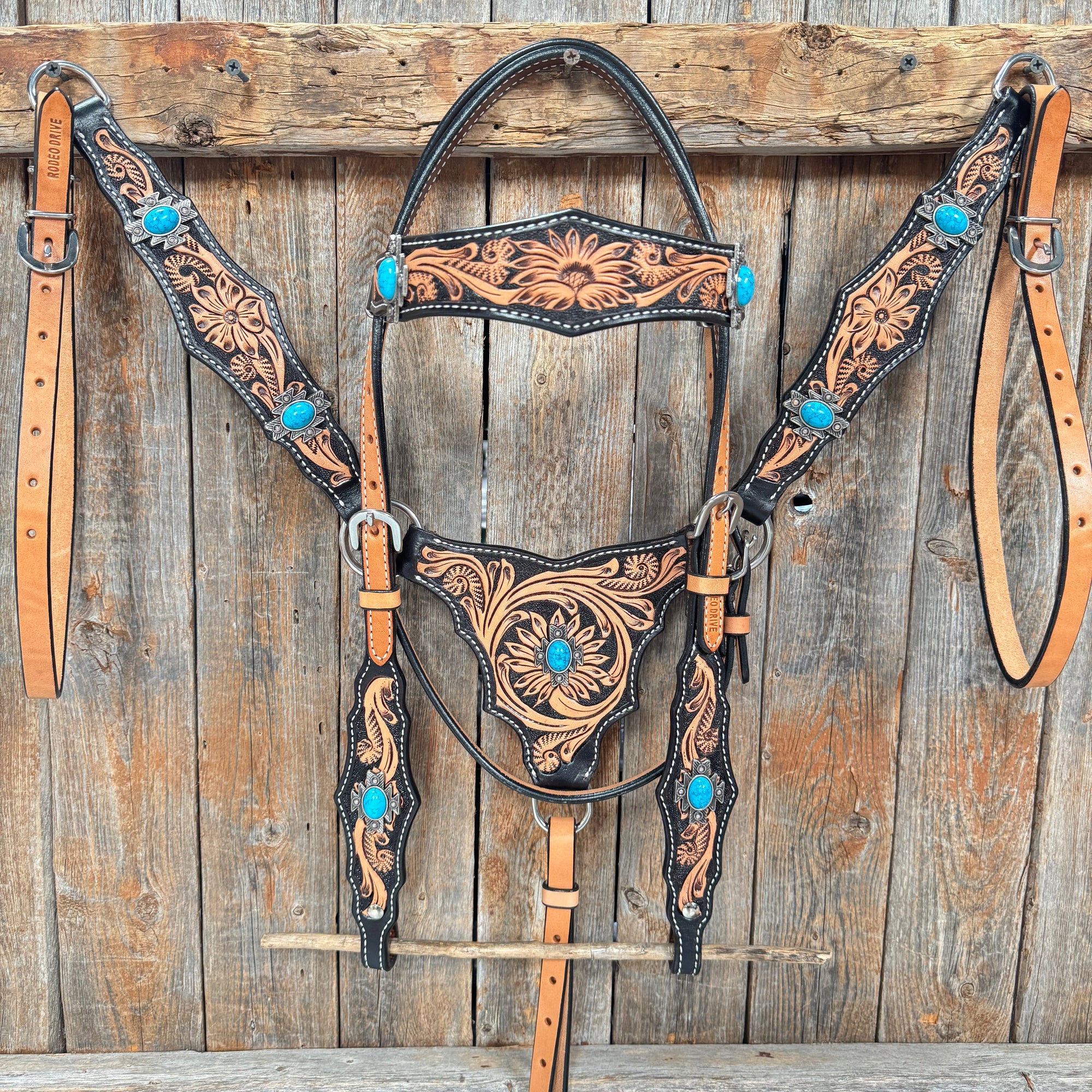 Two Tone Floral Triangle Antique Silver Turquoise Browband/One Ear - Triangle/Gladiator Breastcollar Tack Set 