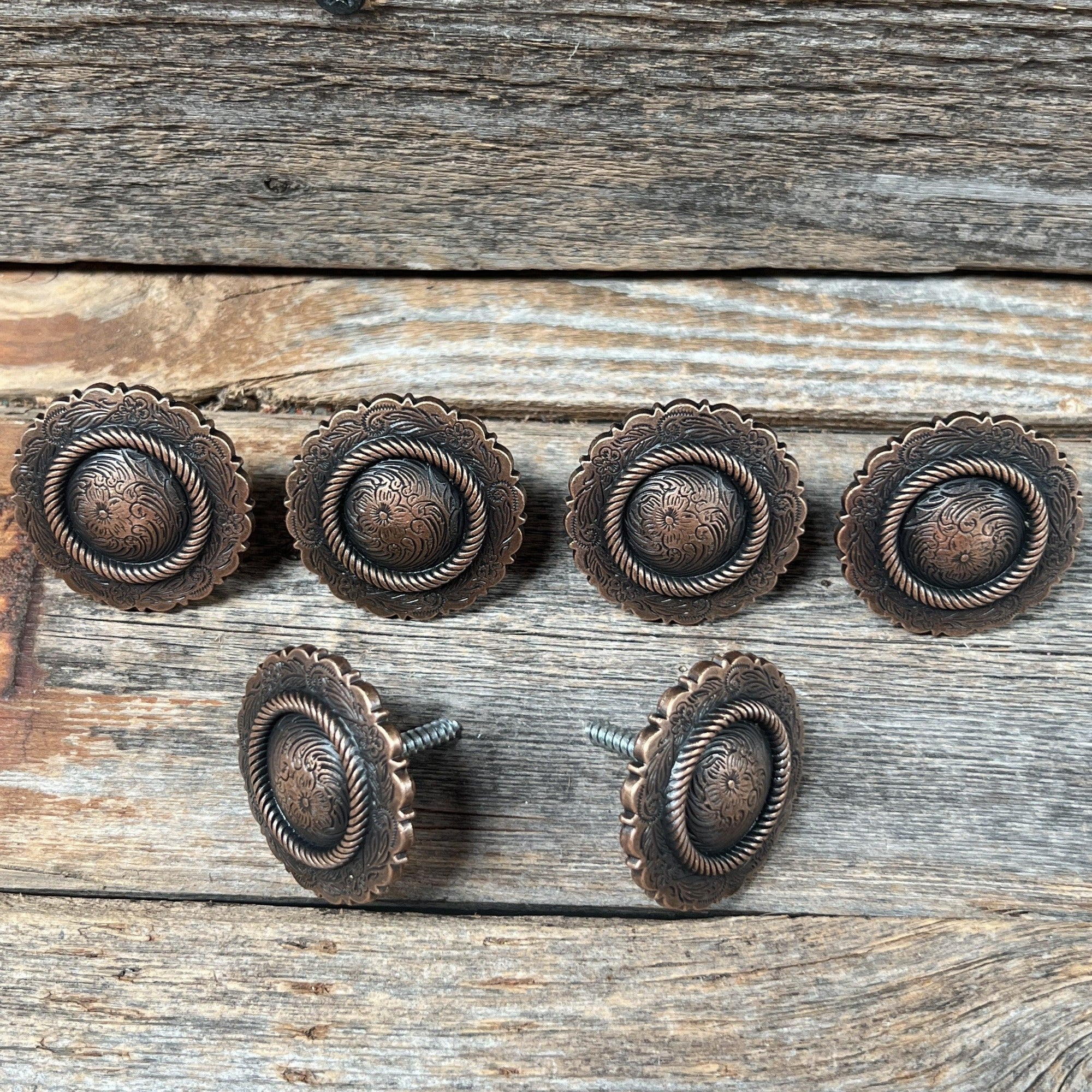 Copper Round Concho Saddle Set SSW101