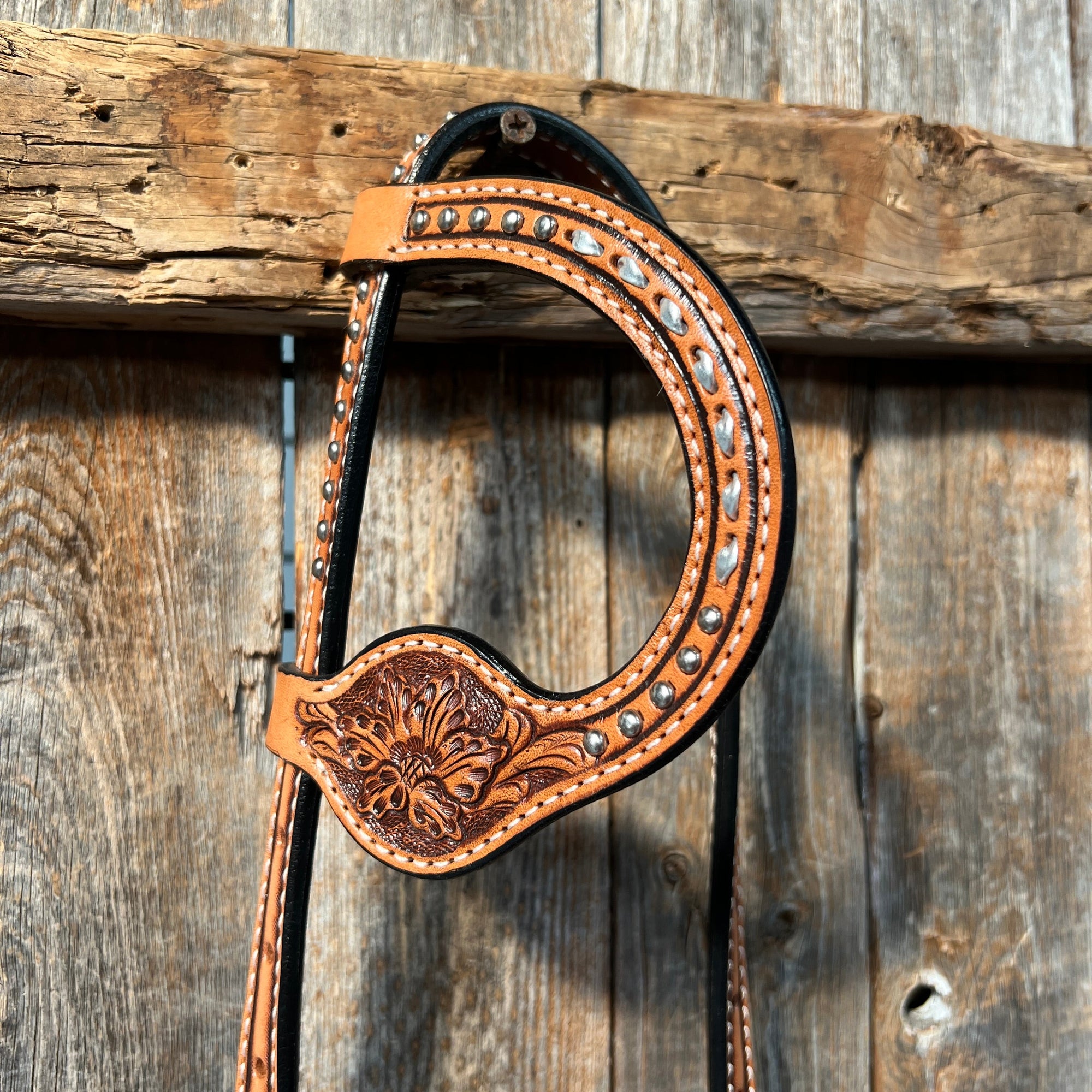 Light Oil Floral Tooled Silver Buckstitching &amp; Dots One Ear Headstall / Bridle