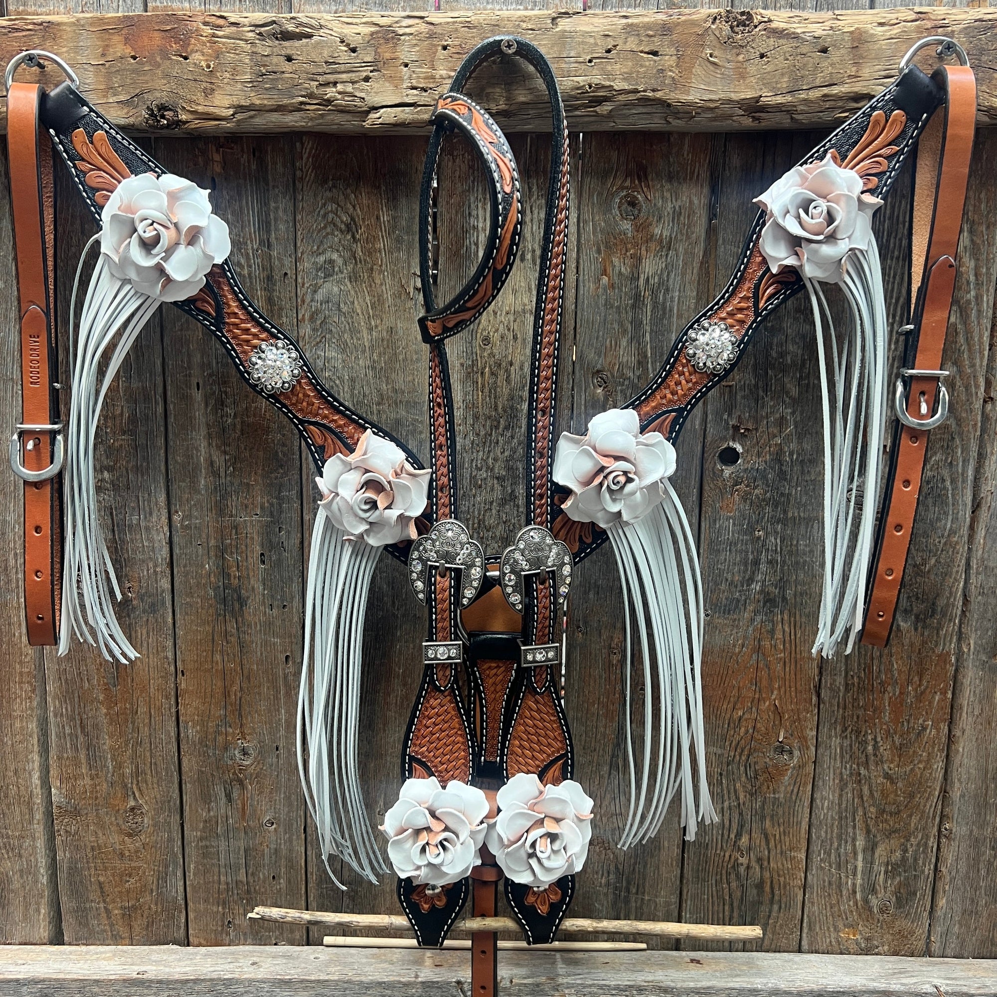 Two Tone Leaf White Browband/One Ear Headstall &amp; Breastcollar Tack Set 