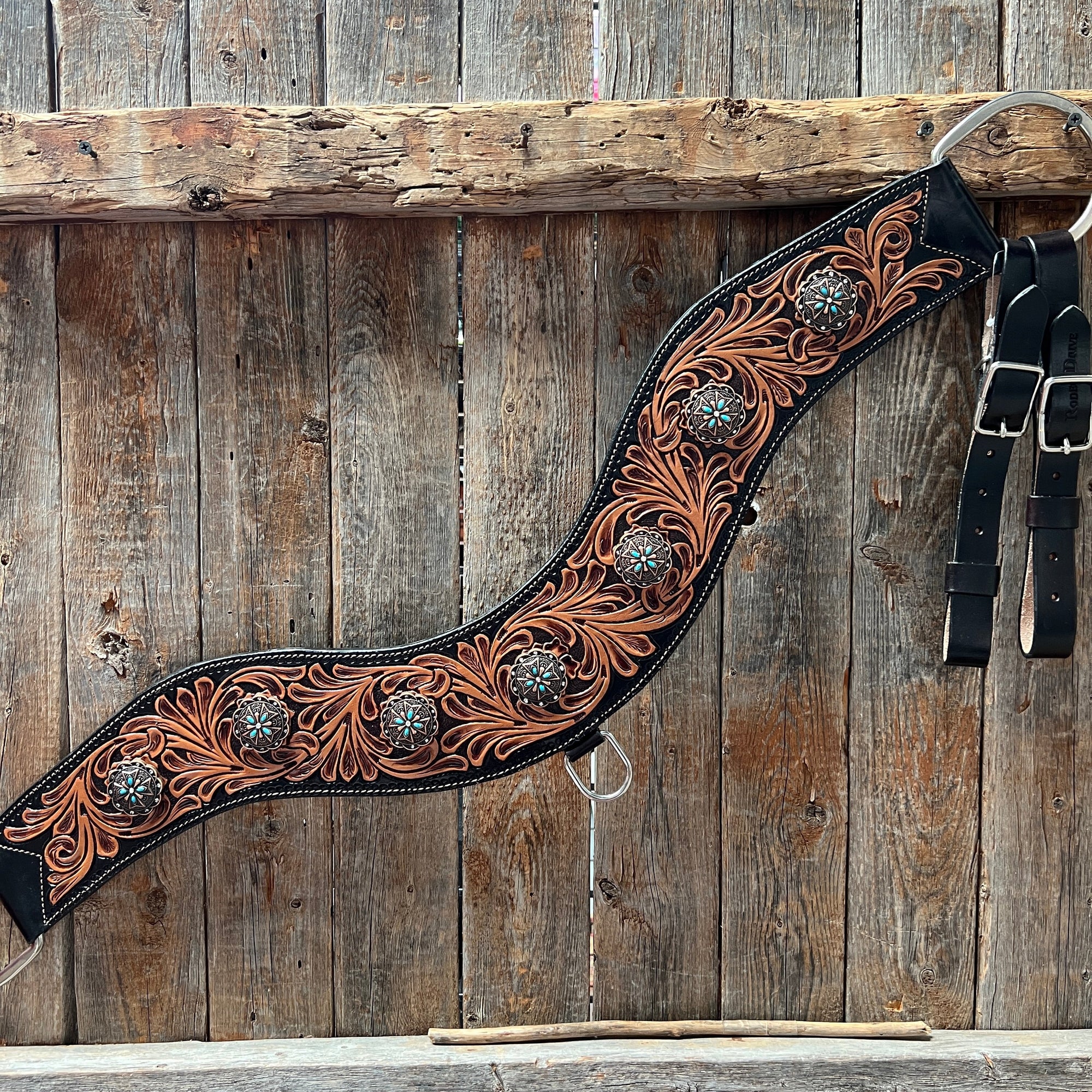 Floral Tripping Turquoise and Clear Collar 