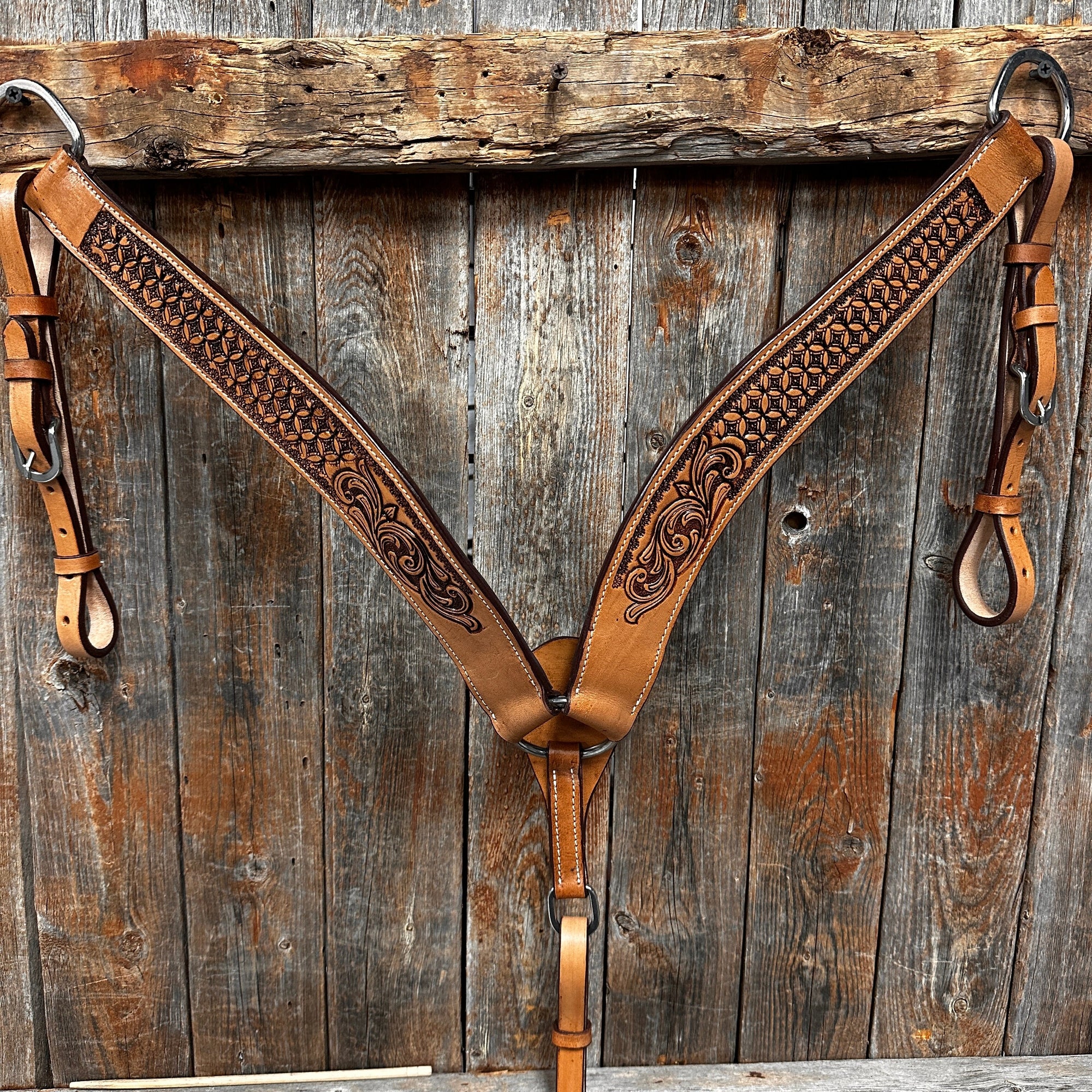 Light Oil Honeycomb One Ear/Breastcollar Tack Set