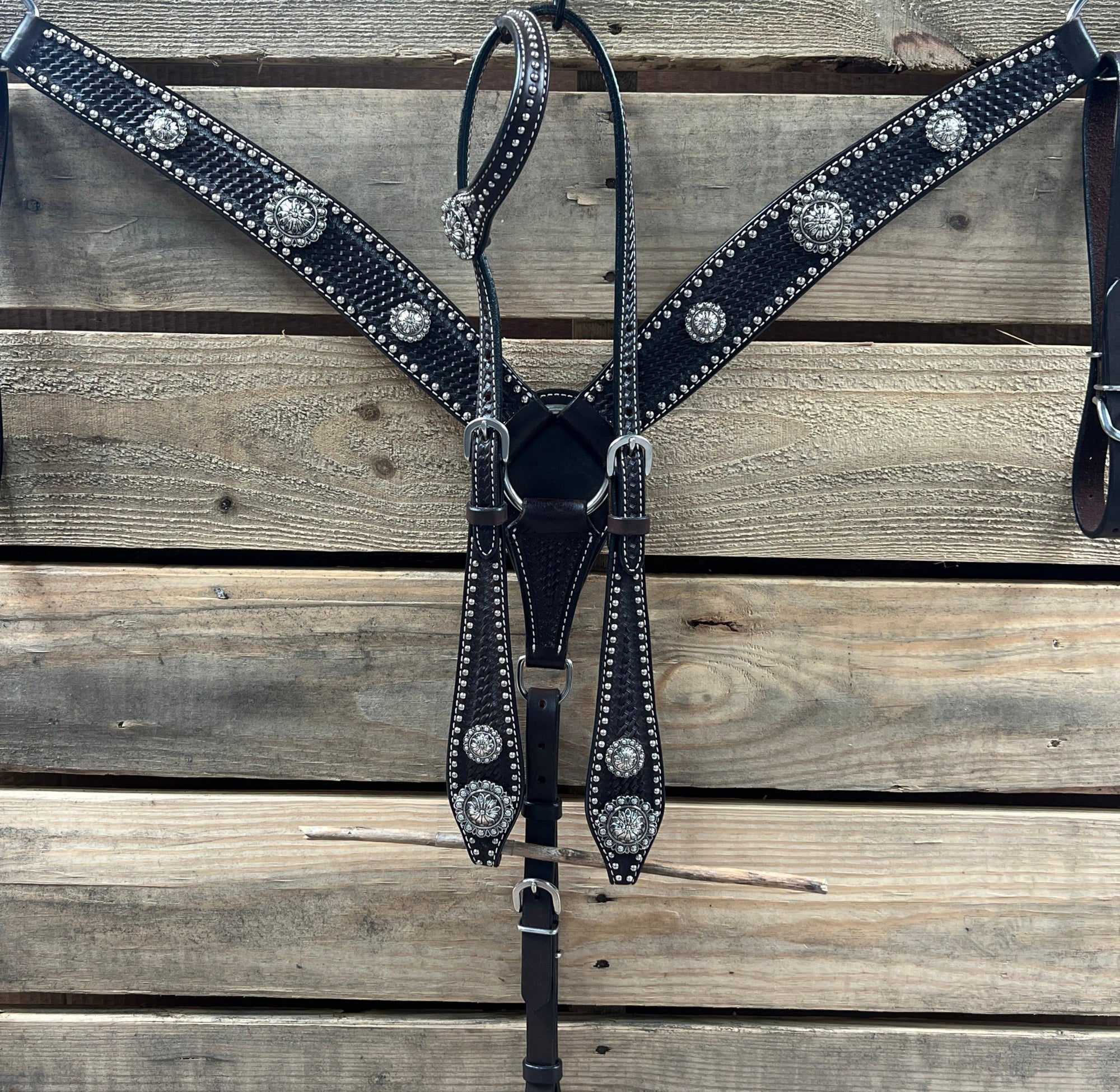 Dark Oil Silver Dot Antique Silver Floral Browband / One Ear Tack Set 