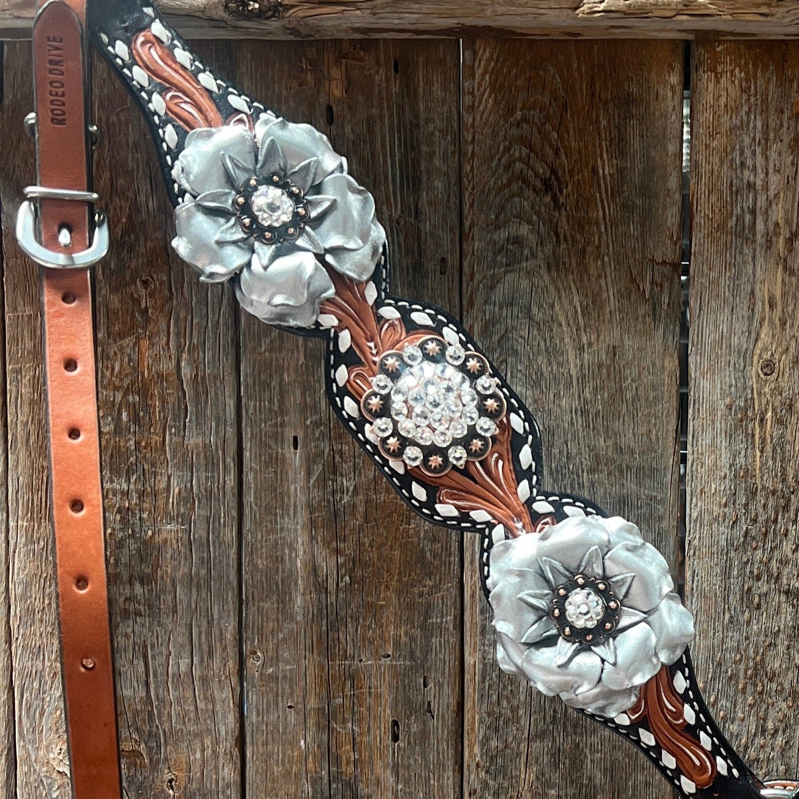 Classic Style Buckstitch Browband/One Ear Headstall &amp; Breastcollar Tack Set BBBC406