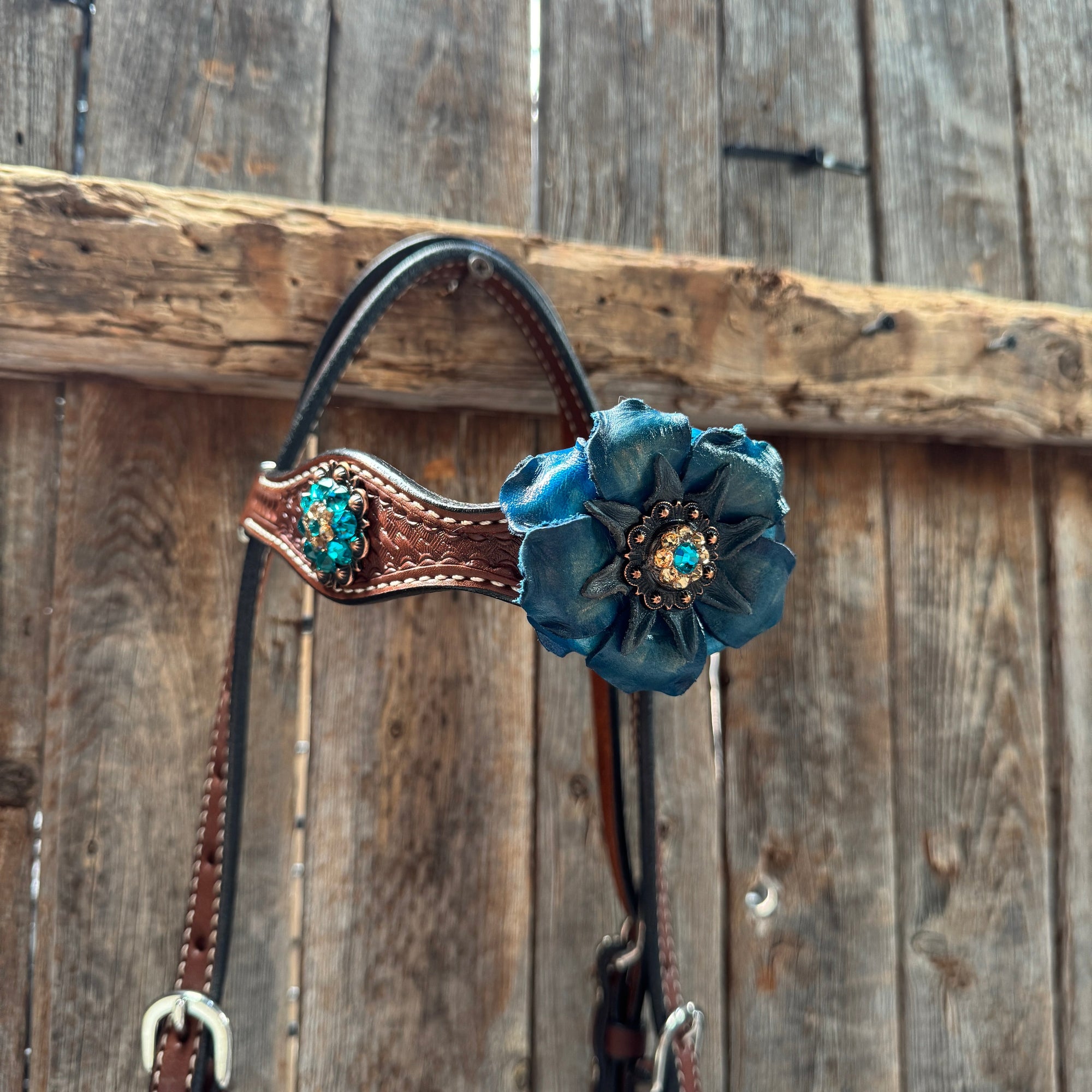 Medium Oil Basketweave Teal, Champagne Browband/One Ear Tack Set  