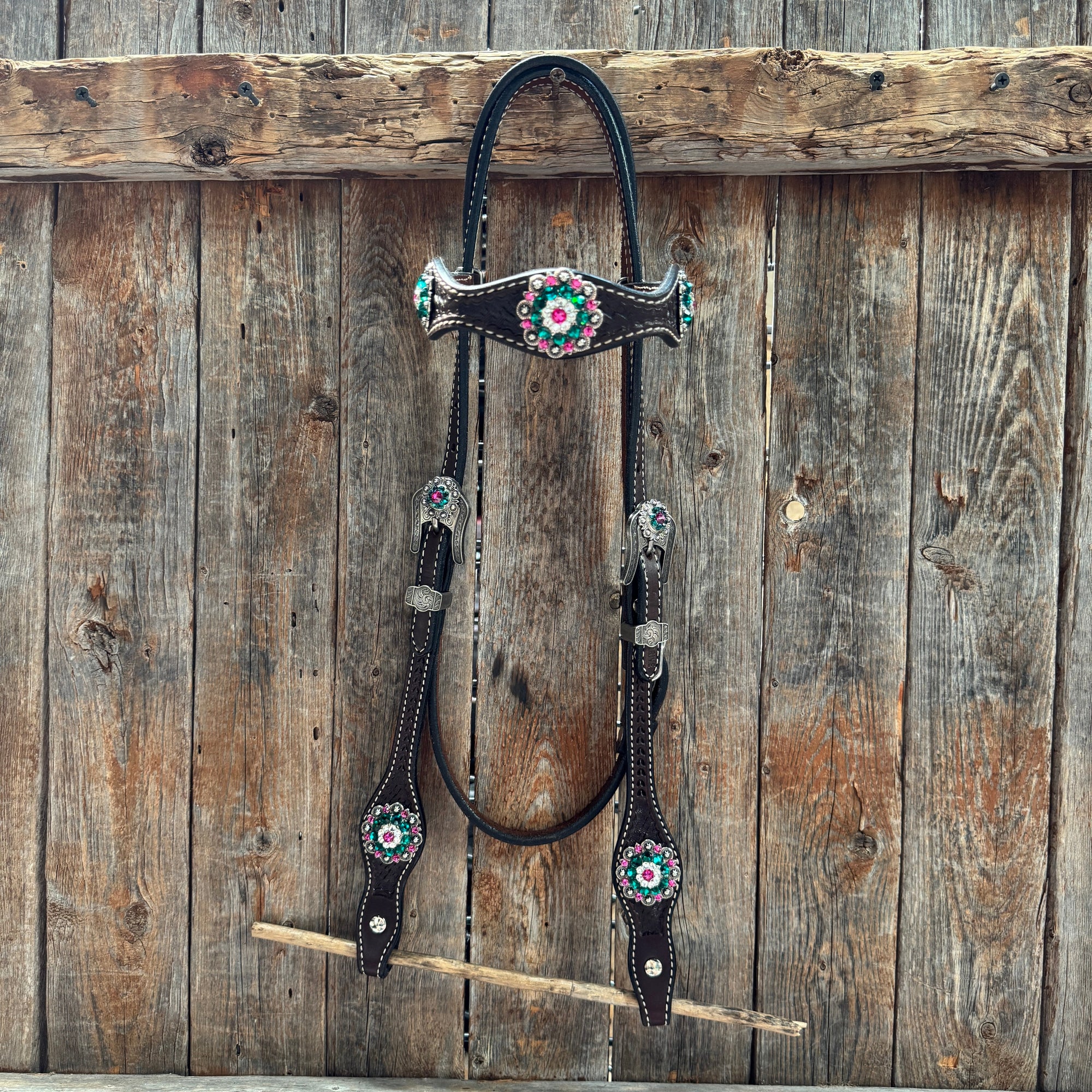 Dark Oil Basketweave Fuchsia, Clear, Emerald Browband/One Ear Tack Set  