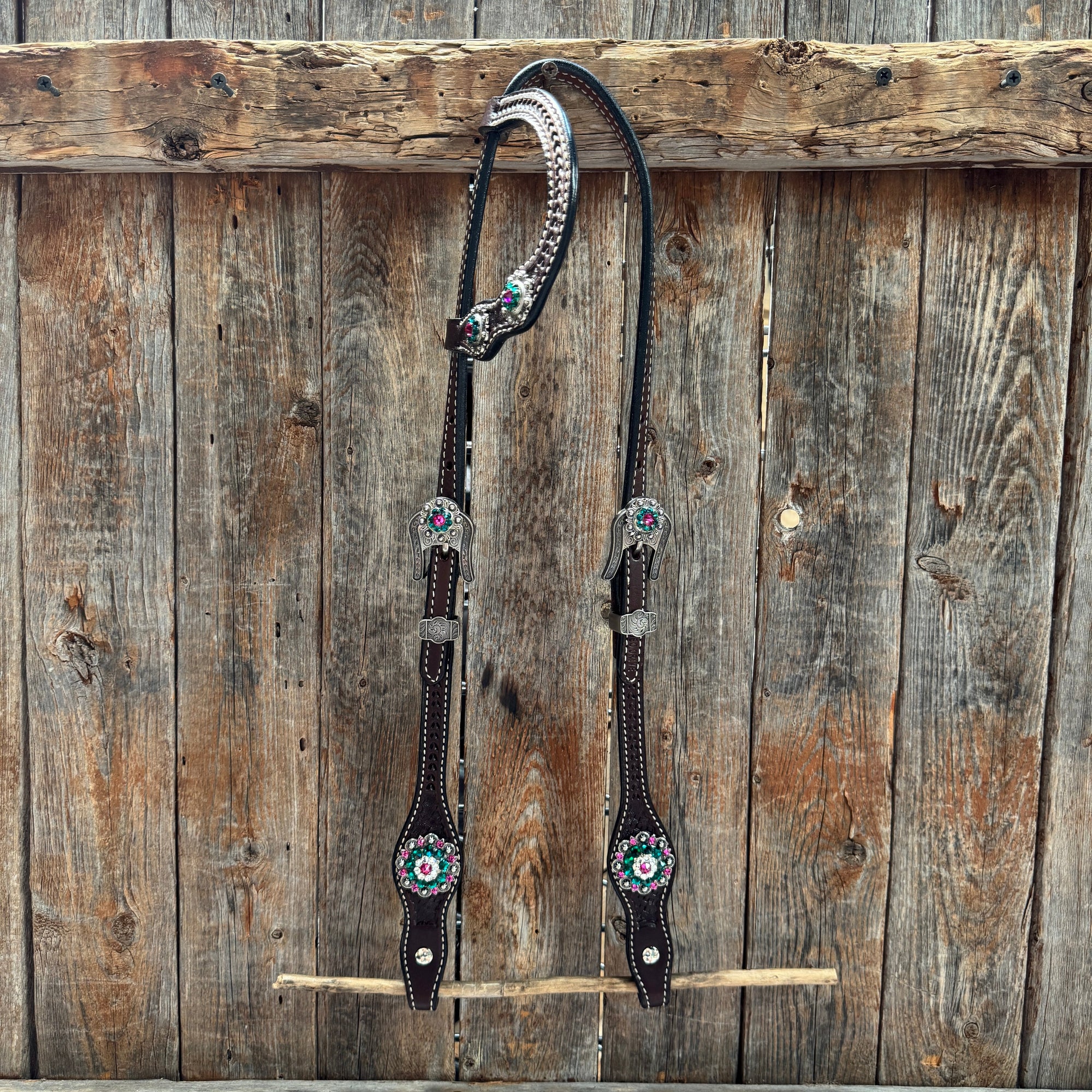 Dark Oil Basketweave Fuchsia, Clear, Emerald Browband/One Ear Tack Set  