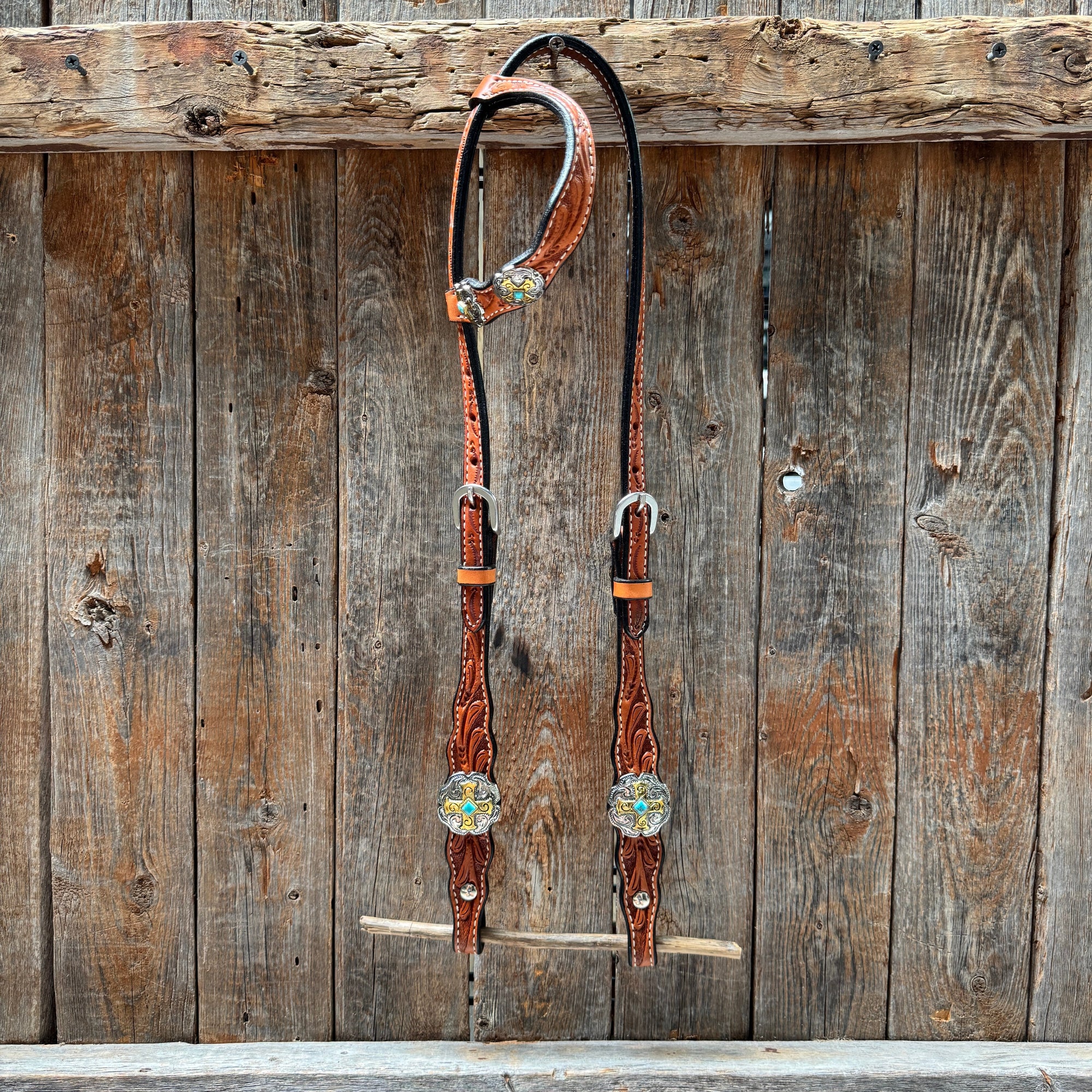 Light Oil Floral Gold Cross, Turquoise Browband/One Ear Breastcollar Tack Set 