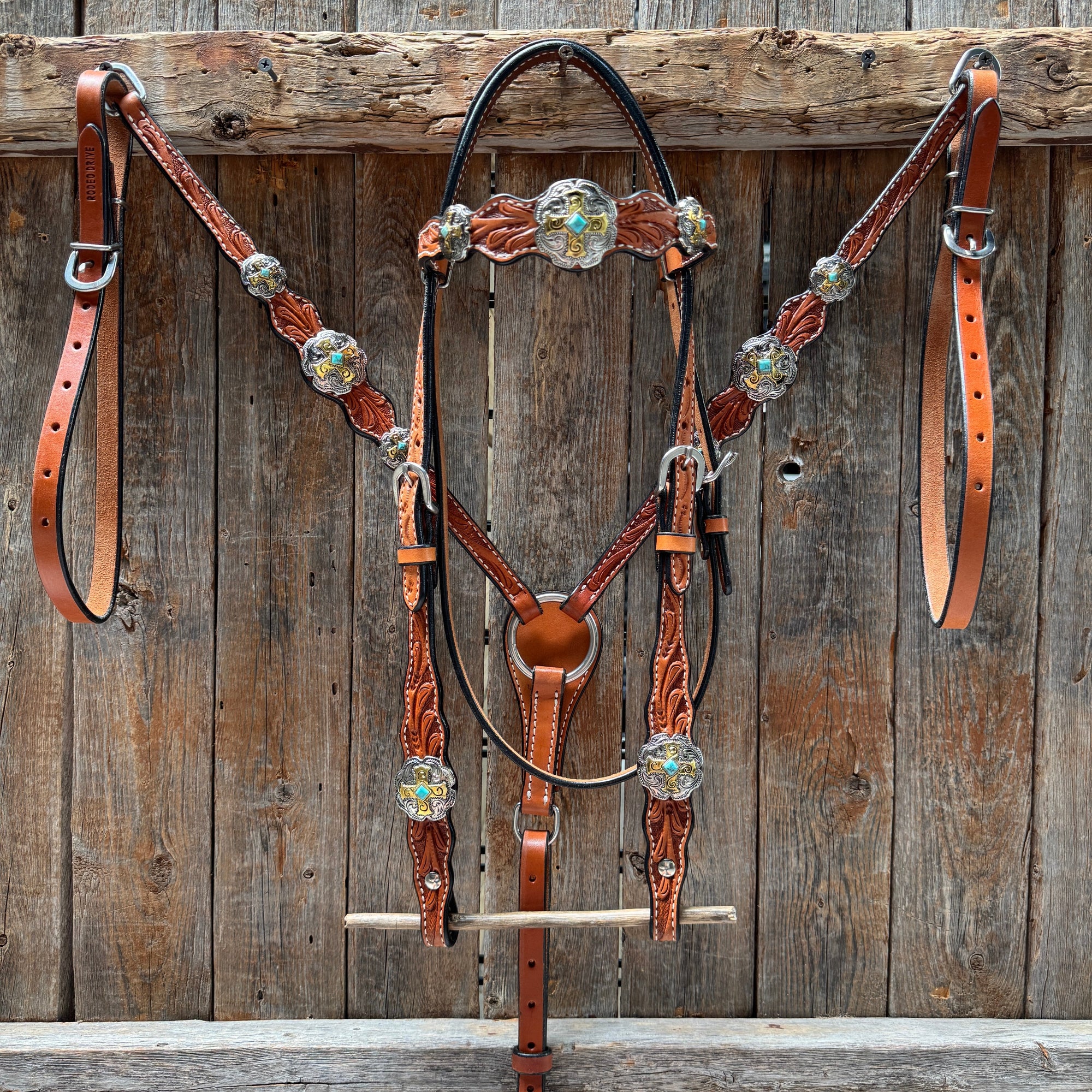 Light Oil Floral Gold Cross, Turquoise Browband/One Ear Breastcollar Tack Set 