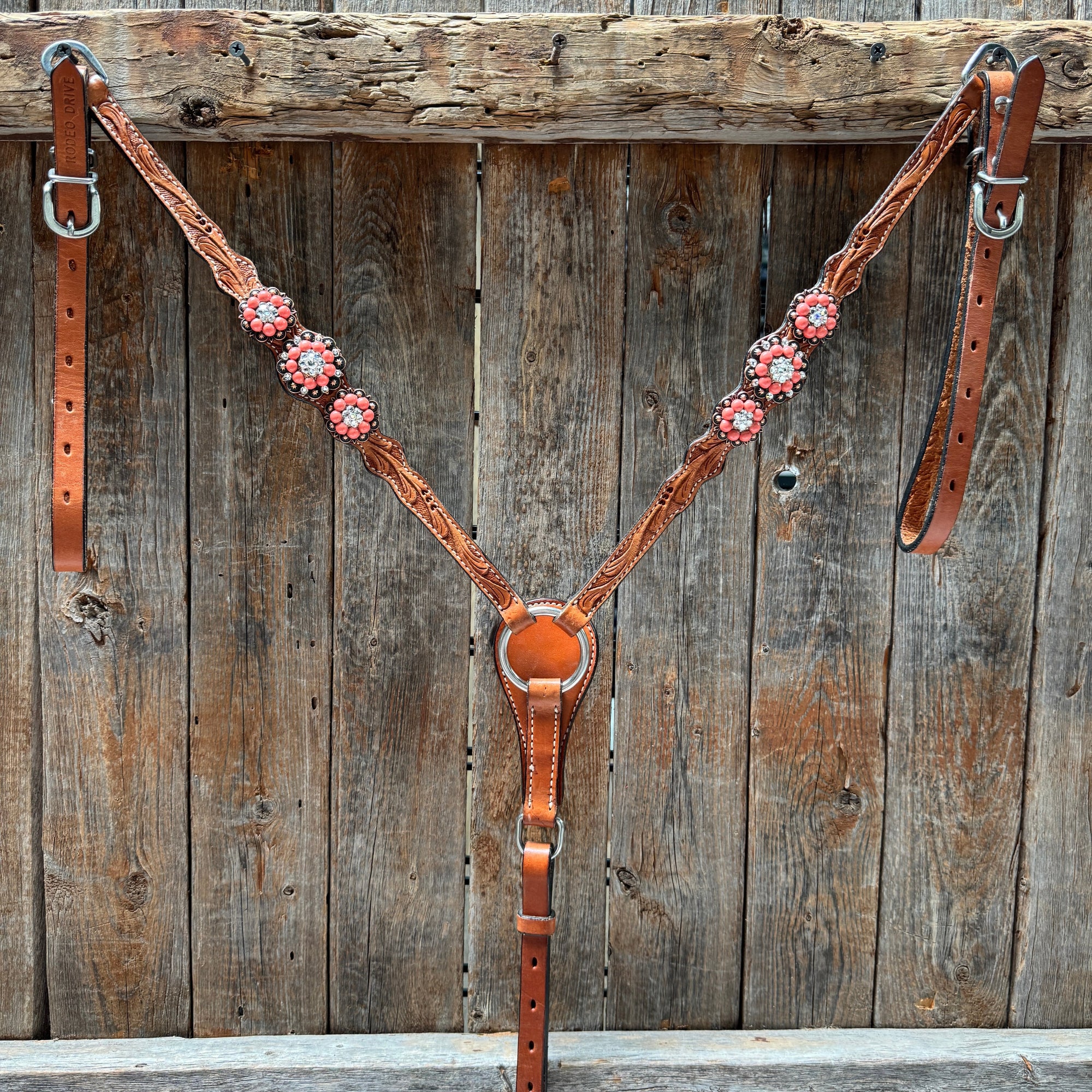 Light Oil Floral Coral, Clear One Ear &amp; Breastcollar Tack Set 