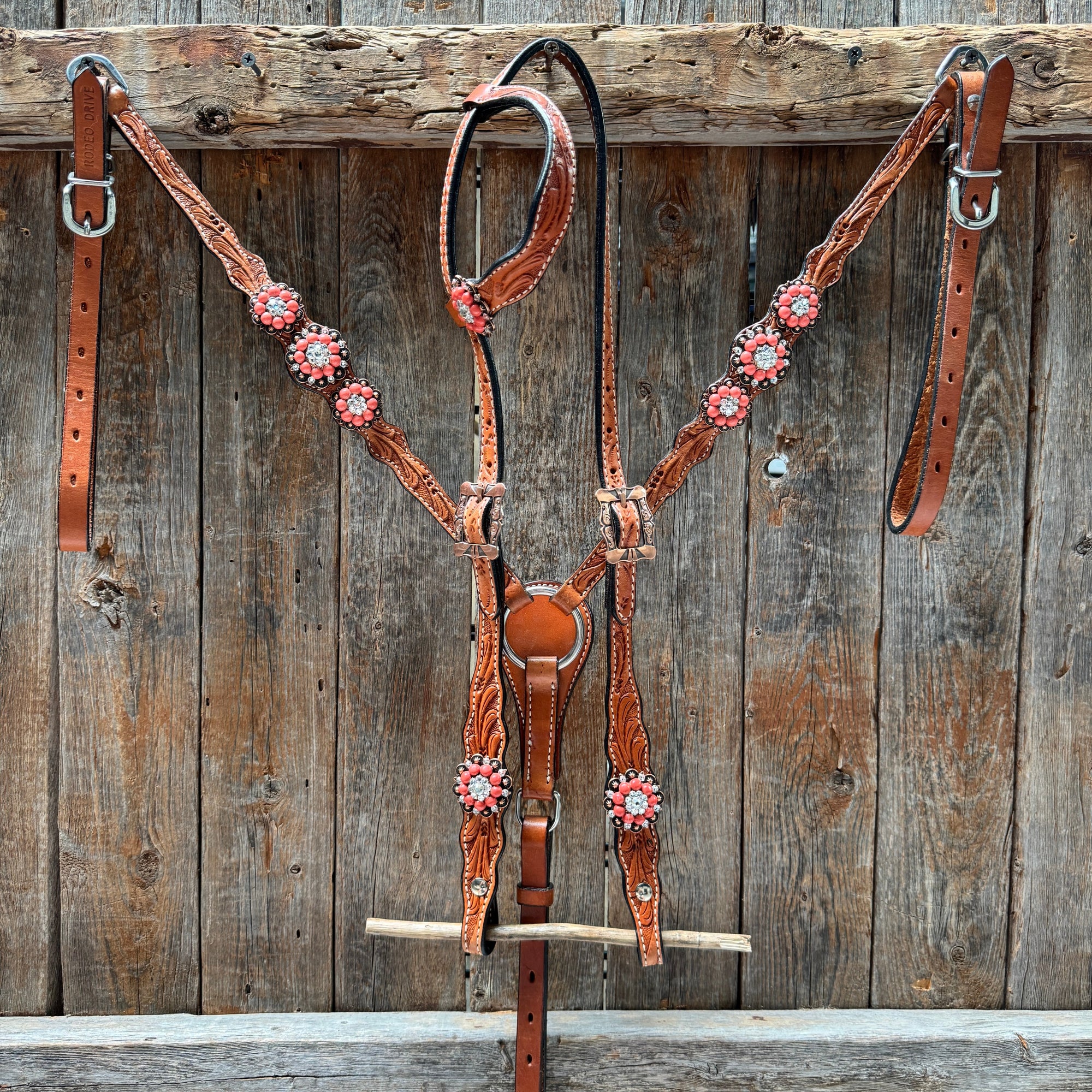 Light Oil Floral Coral, Clear One Ear &amp; Breastcollar Tack Set 