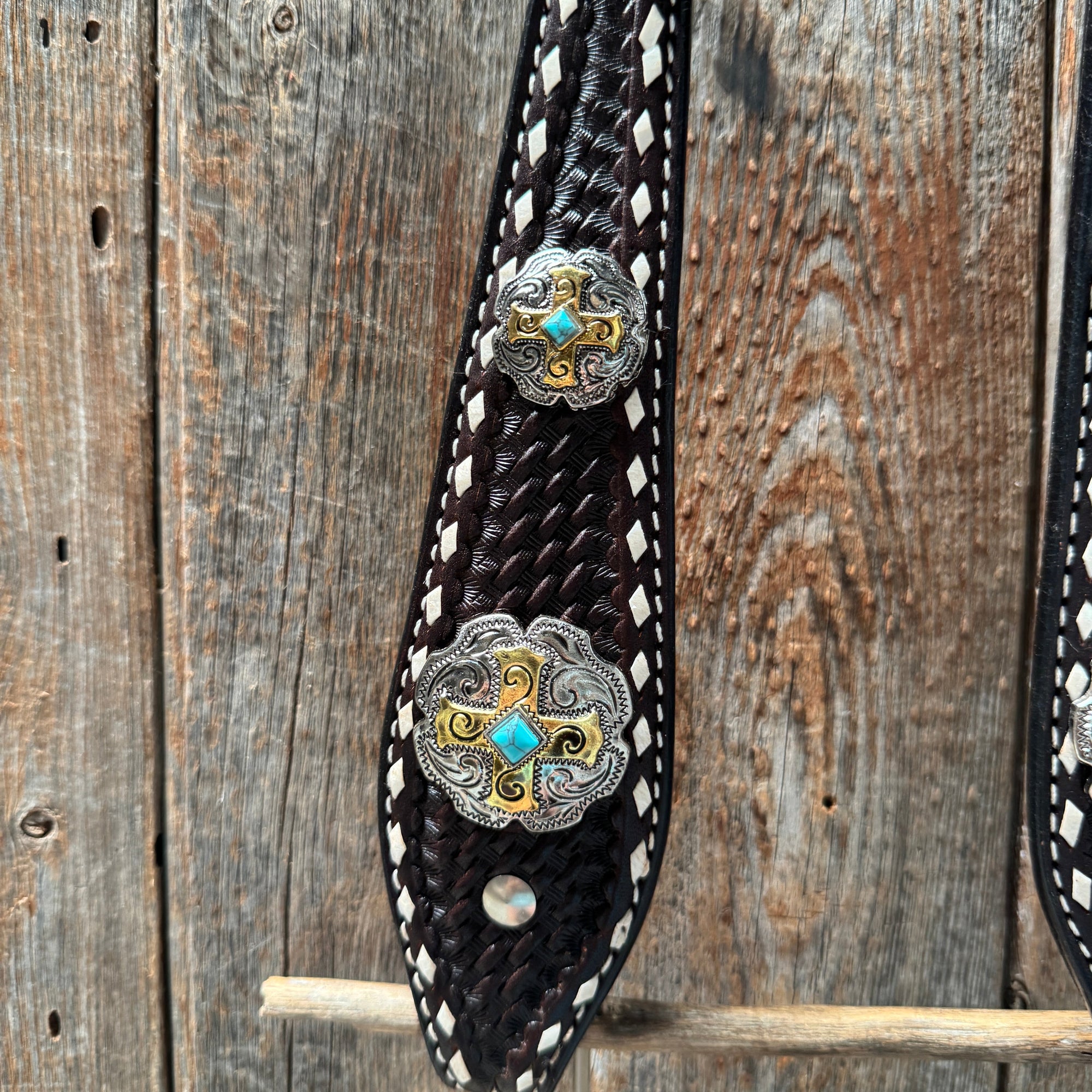 Dark Oil Buckstitch Gold Cross Browband/One Ear and Breastcollar Tack Set 