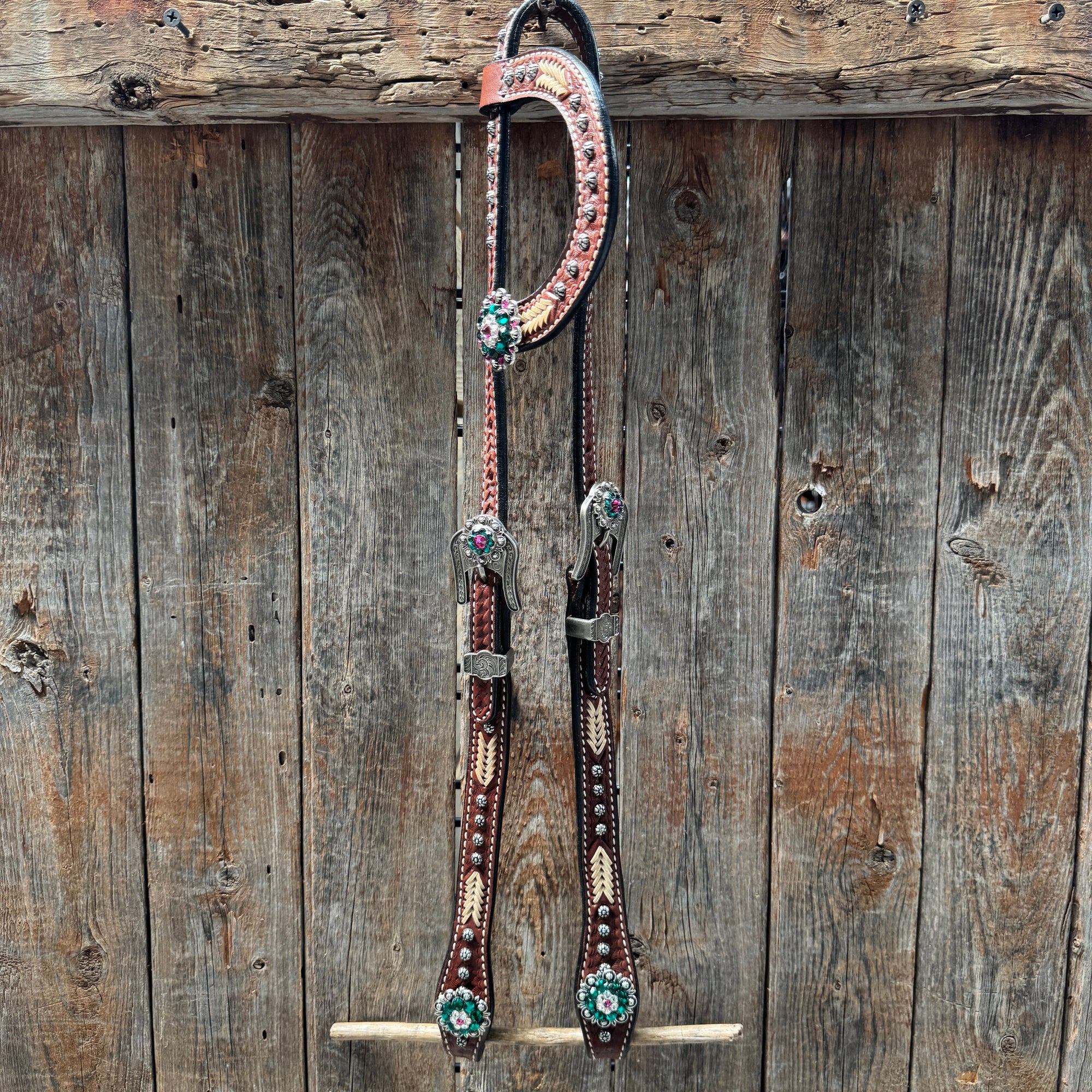 Rawhide Fuchsia, Clear and Emerald One Ear Headstall and Breastcollar Tack Set 