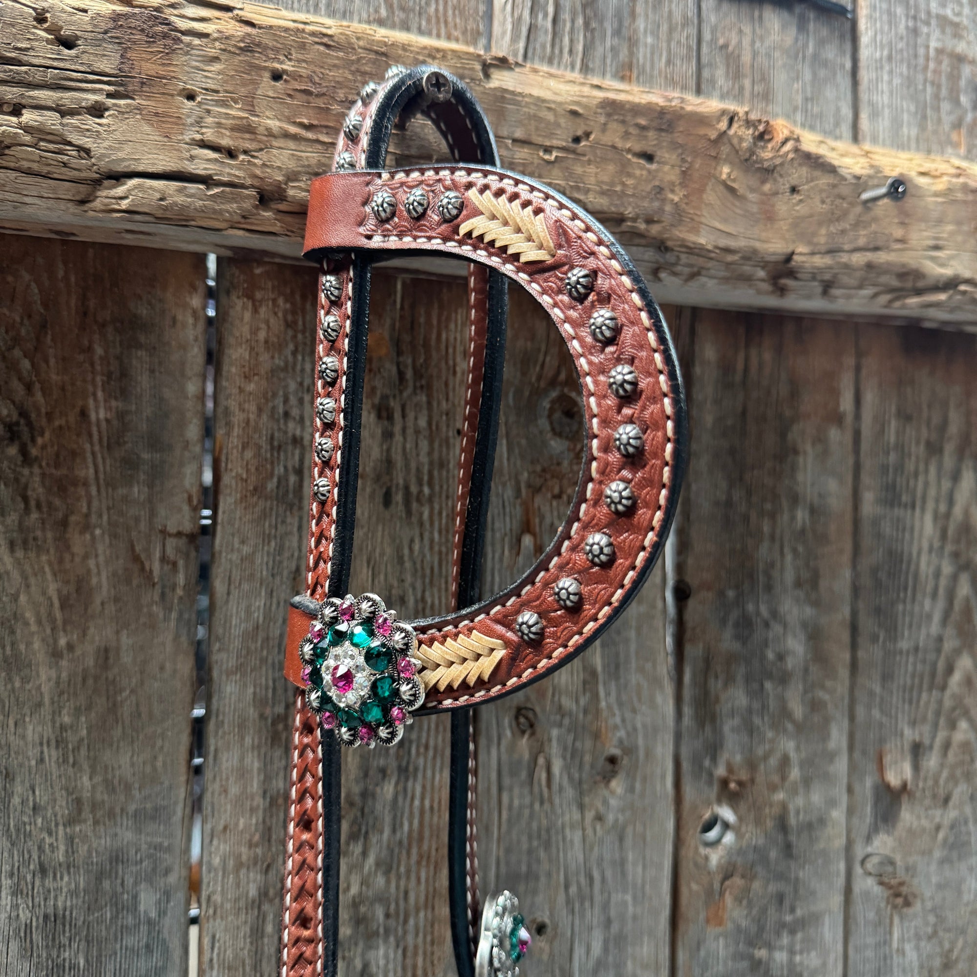 Rawhide Fuchsia, Clear and Emerald One Ear Headstall and Breastcollar Tack Set 