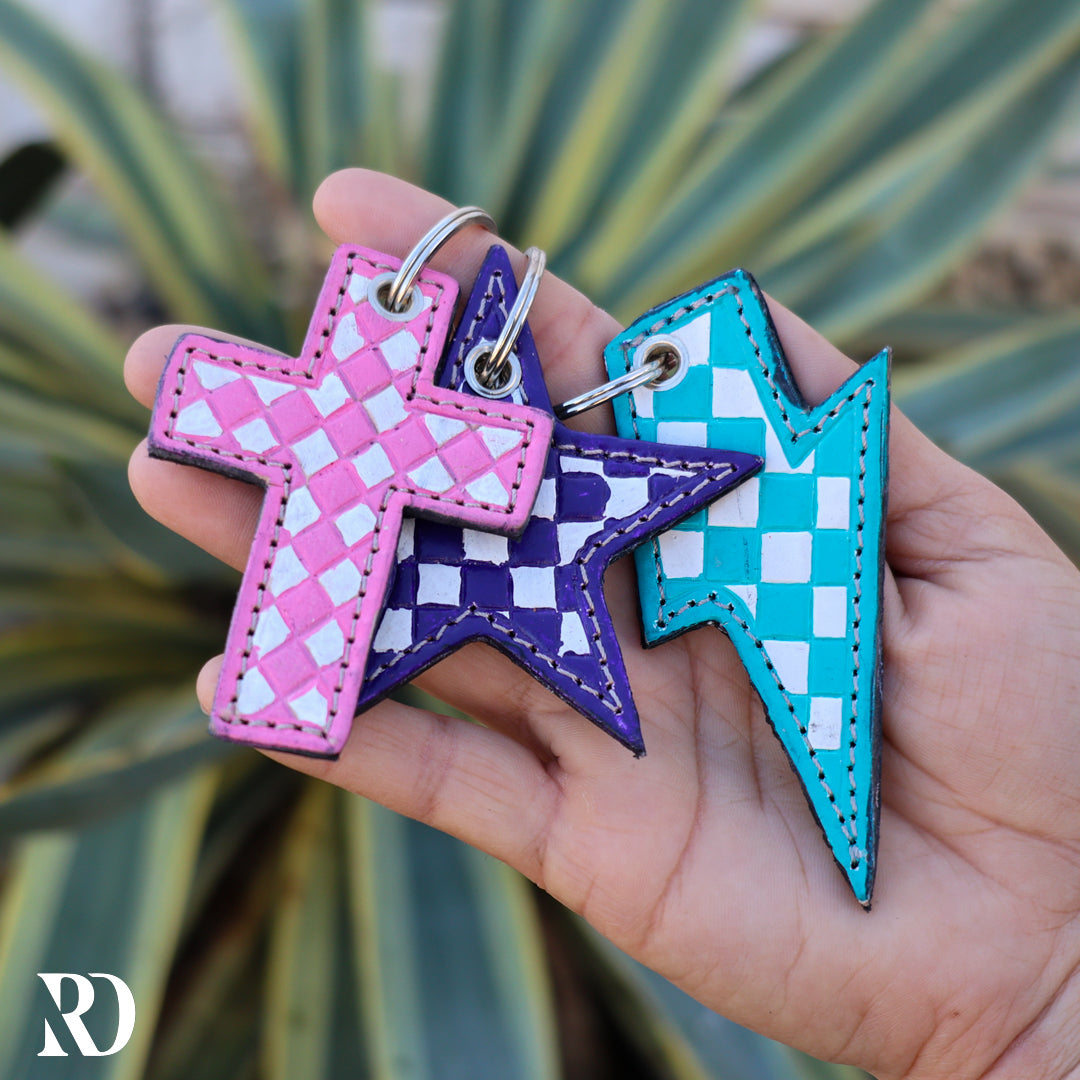 TOOLED CHECKERED LEATHER KEYCHAIN