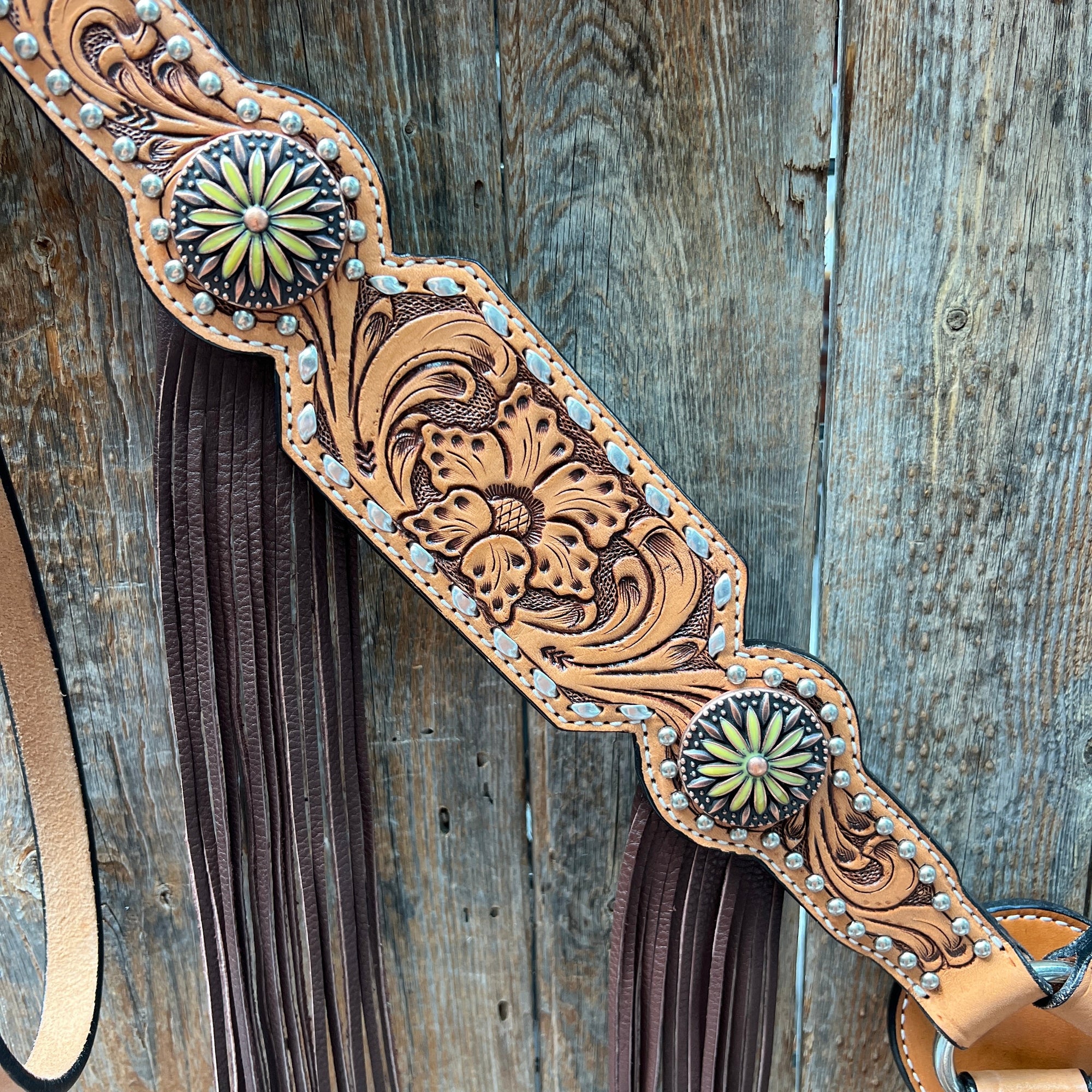 Silver Buckstitch and Yellow Daisy Browband/One Ear and Breastcollar Tack Set 
