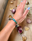 Sterling Silver Spiderweb Kingman Turquoise & Ponca Pearl Memory Wire Bracelet – Fits Up to 9” Wrist – Artist Jason Ogg