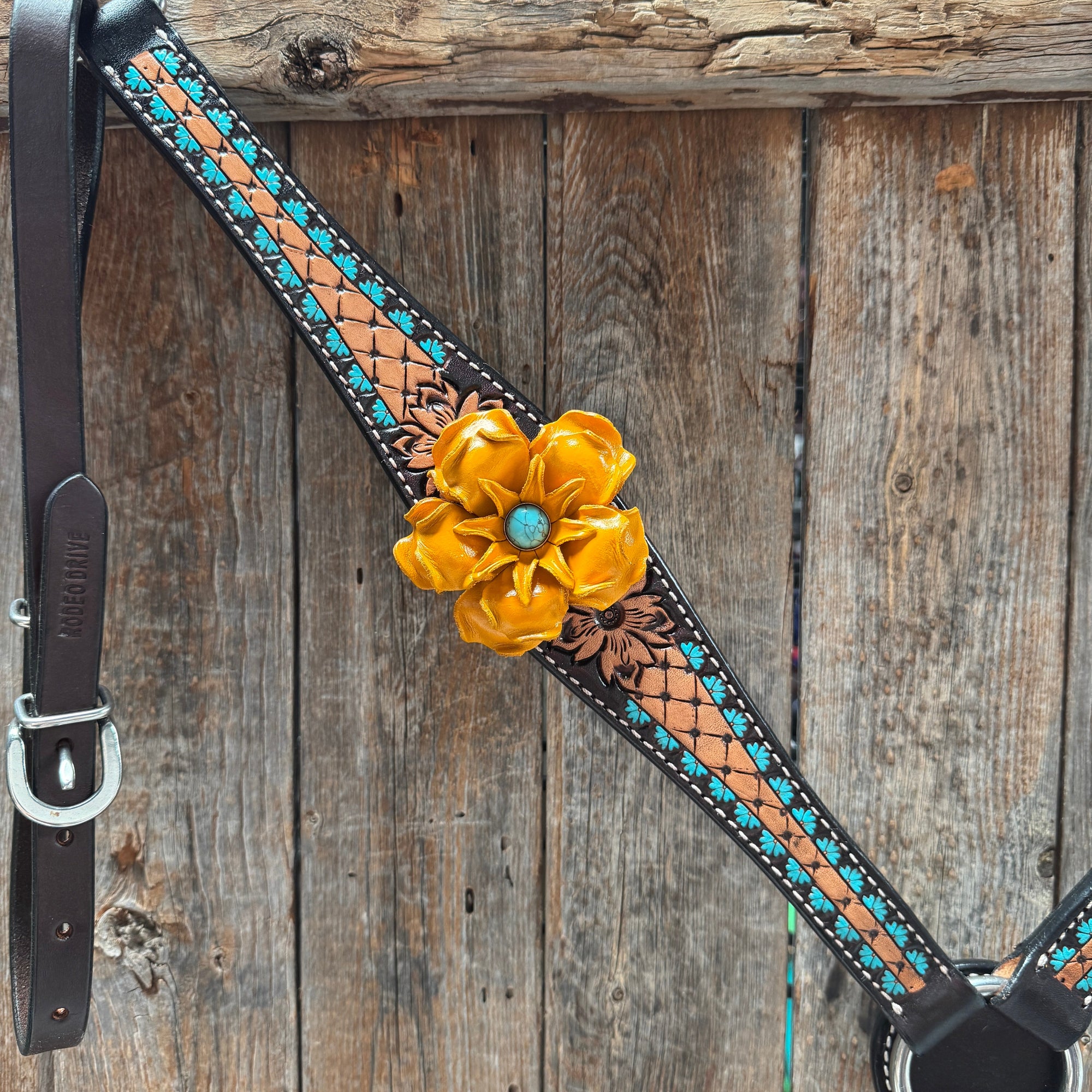 Multi Flower Gardenia &amp; Turquoise One Ear - Breastcollar Tack Set 