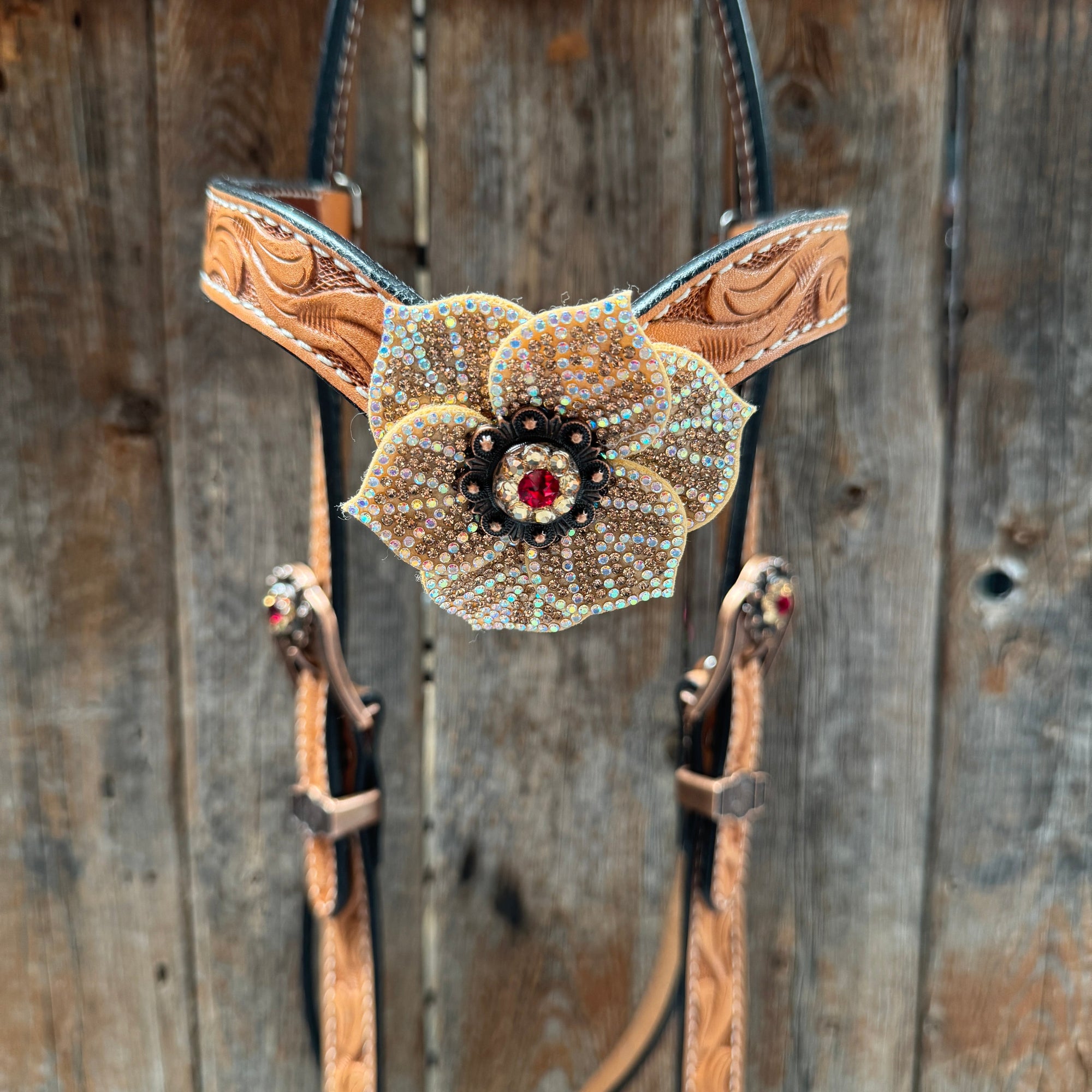 Light Oil Floral Tooled Ruby and Champagne Browband &amp; Breastcollar Tack Set 
