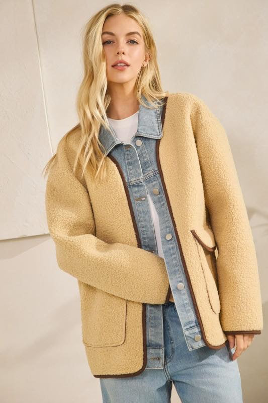 TRAILHEAD TEDDY FLEECE JACKET