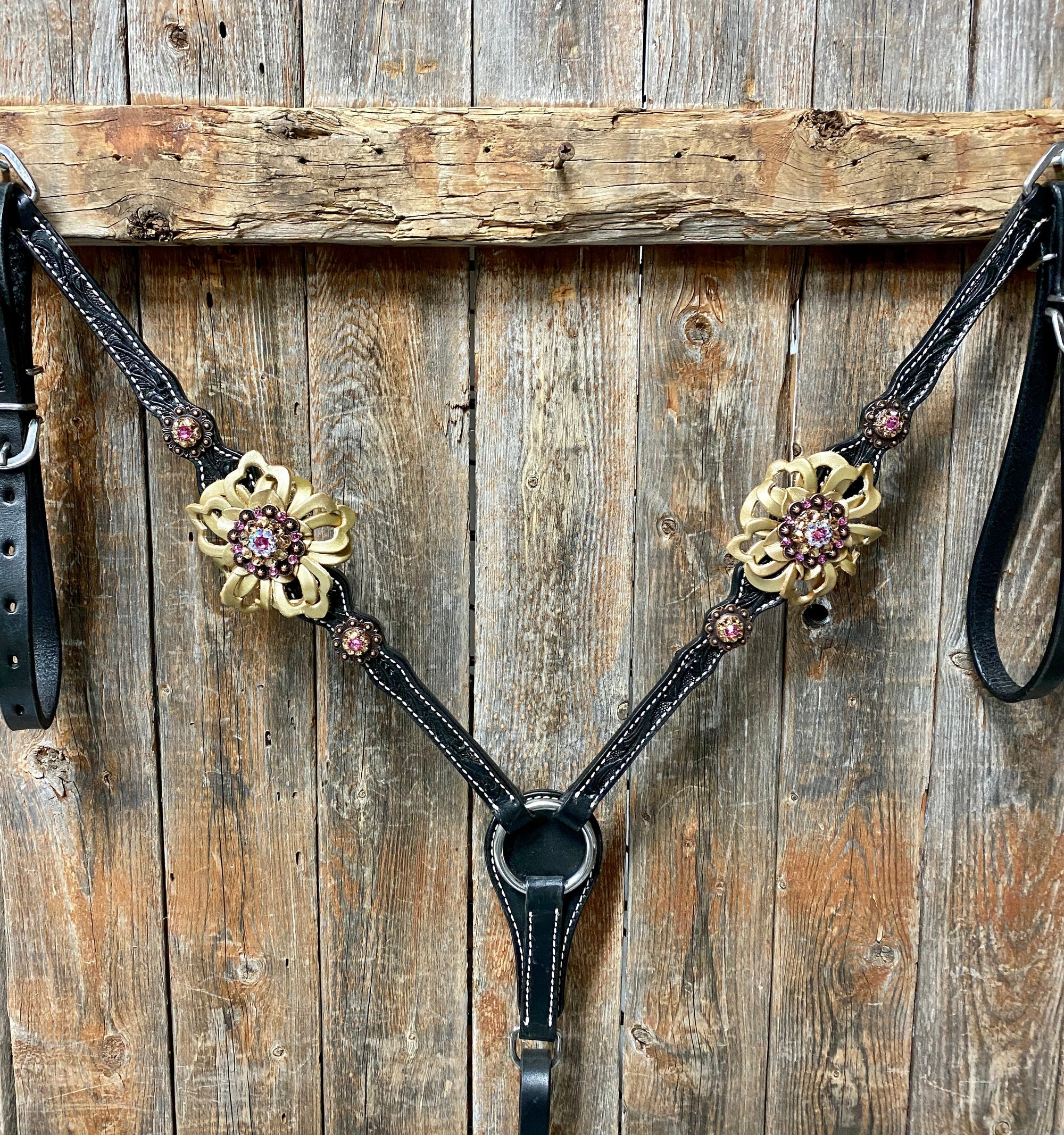 Black Floral Pink and Gold One Ear &amp; Breastcollar Tack Set 