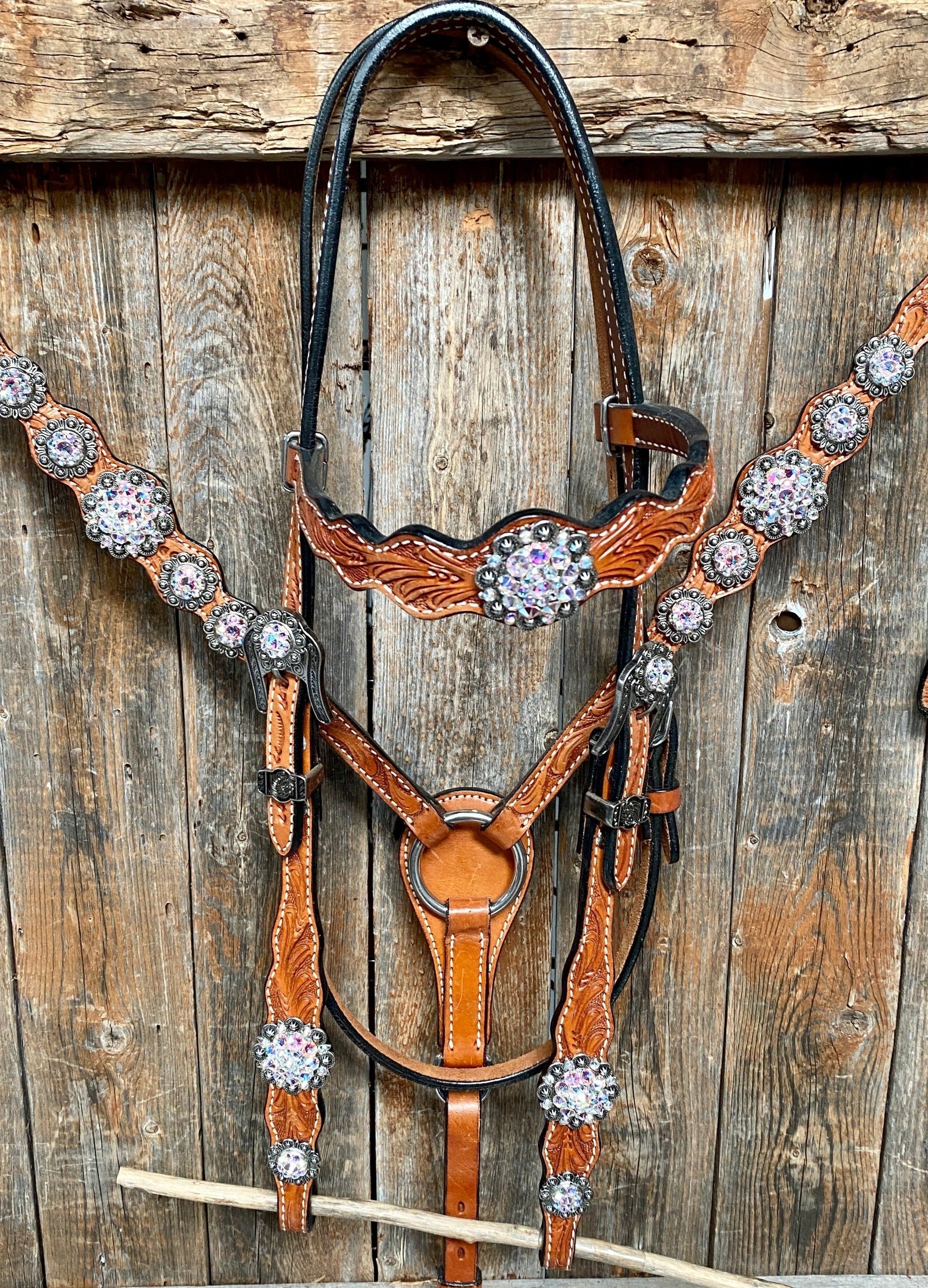 Light Oil and Antique Silver Browband &amp; Breastcollar Tack Set 