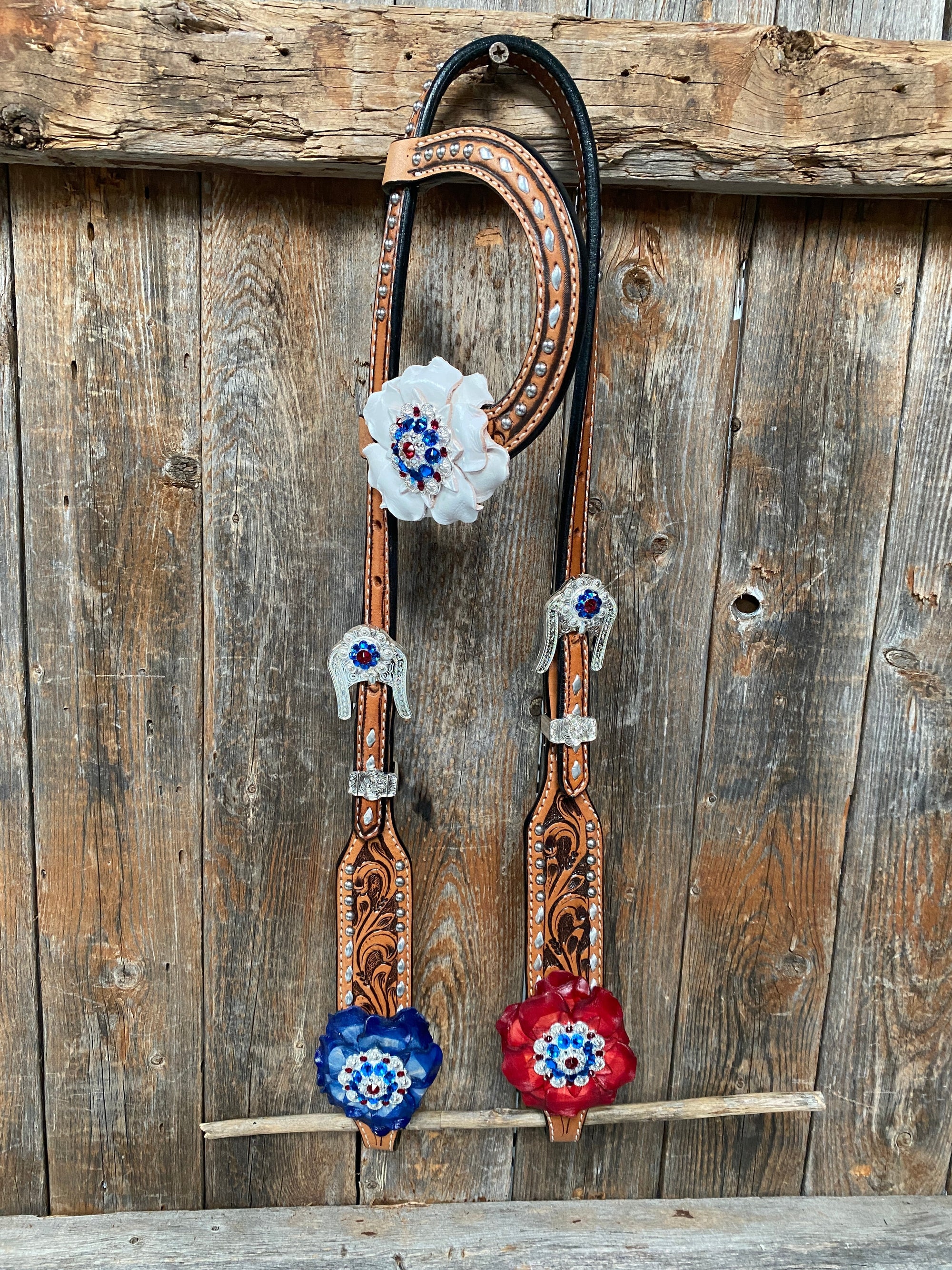 Silver Buckstitch Patriotic One Ear Tack Set  