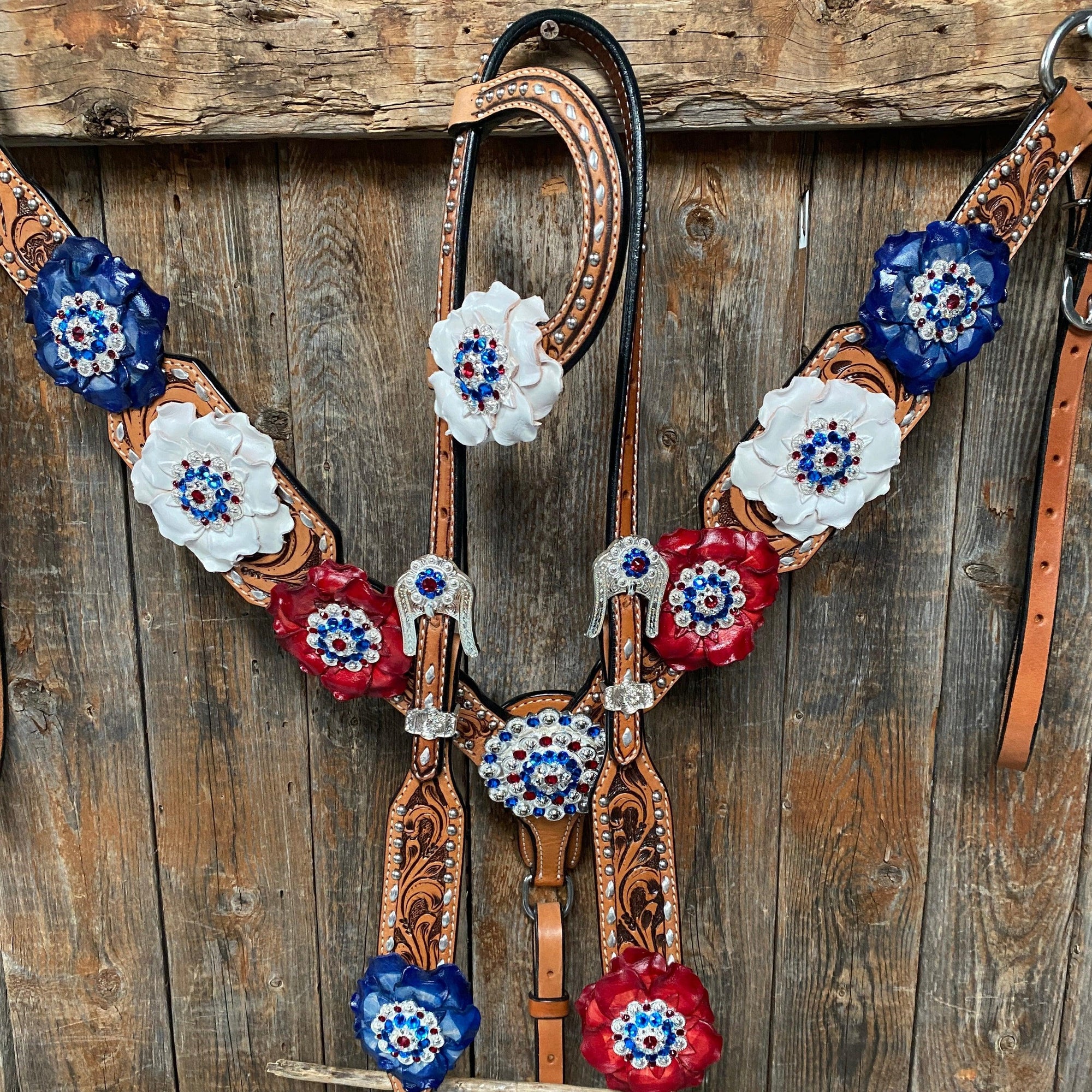 Silver Buckstitch Patriotic One Ear Tack Set  