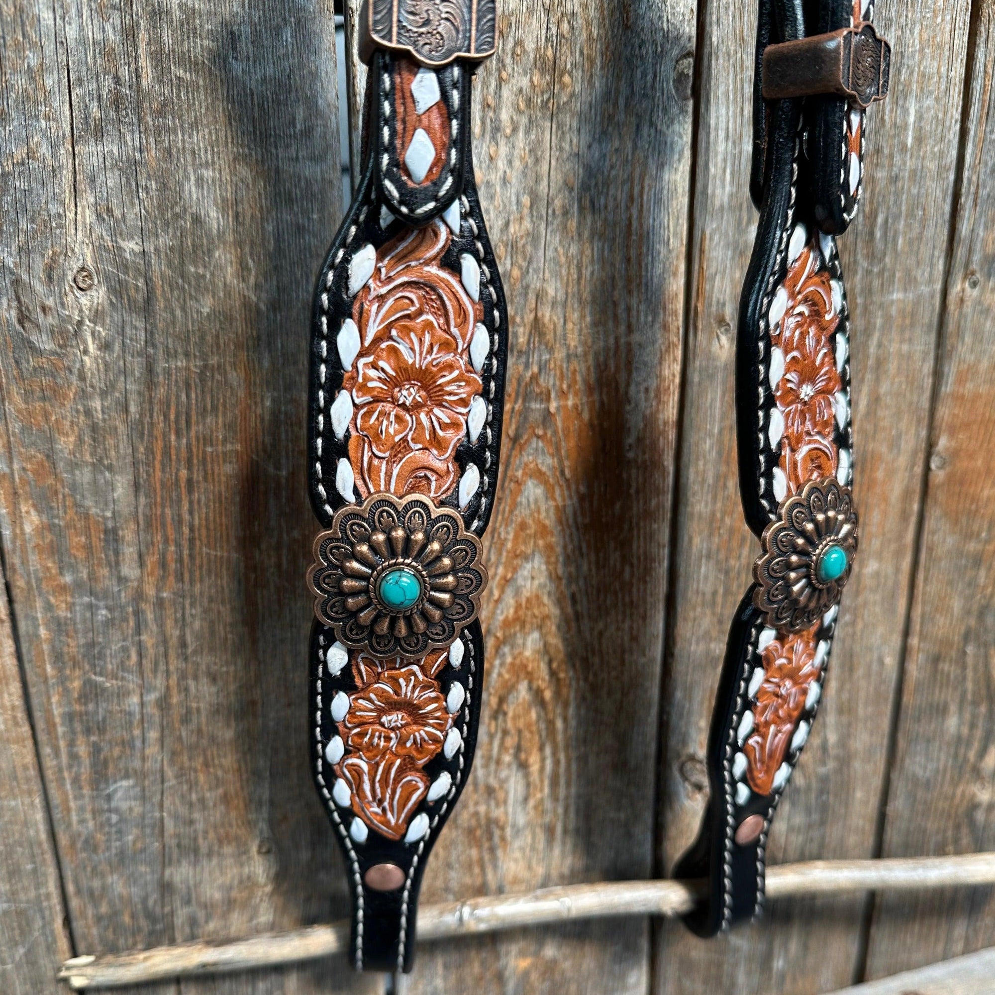 Classic Copper and Turquoise One Ear / Breastcollar Tack Set 