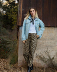 TARE BARREL PANT IN LEOPARD