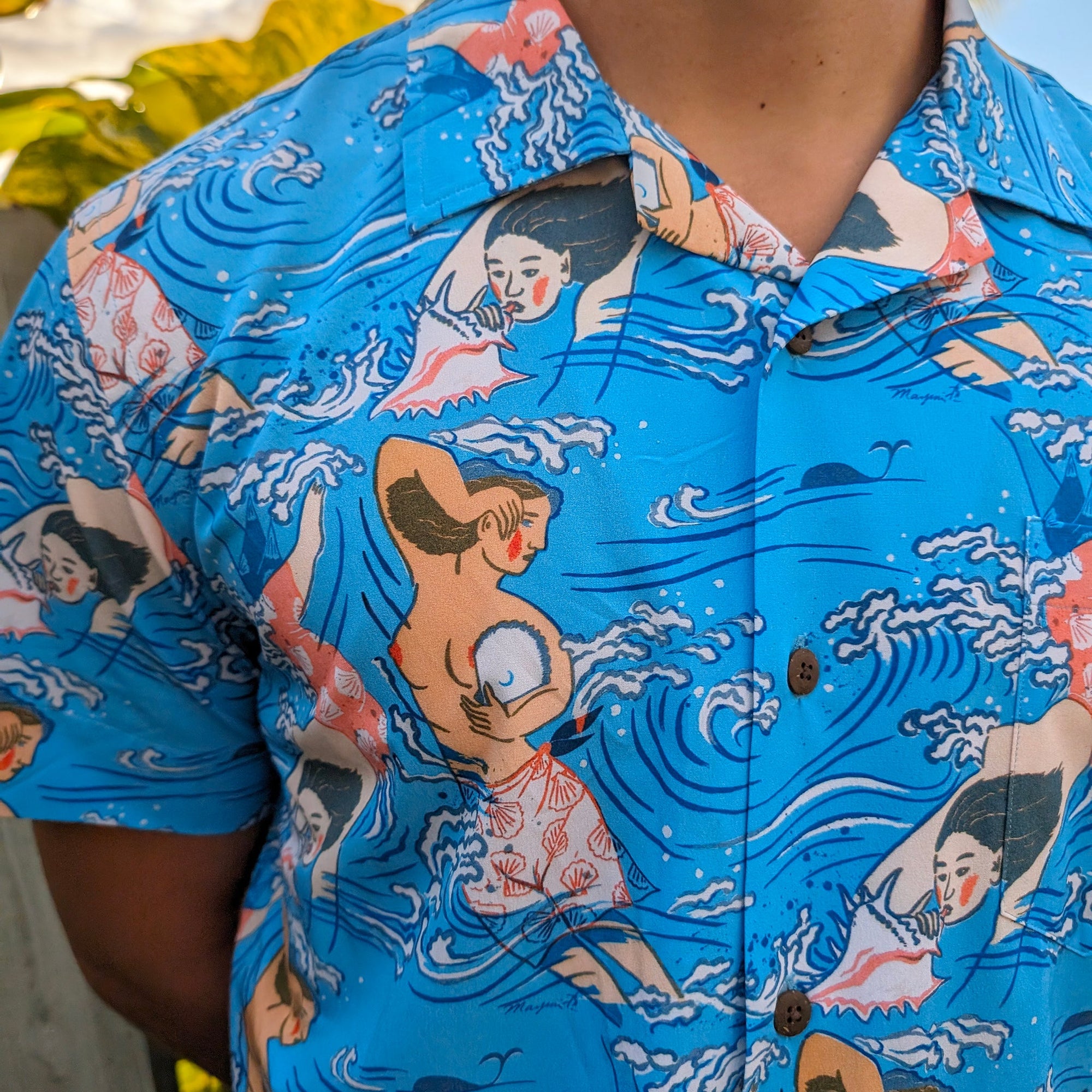 Oceanic Art Inspired Casual Men's Shirt With Ultra-Soft Breathable-Performance Fabric And Comfort