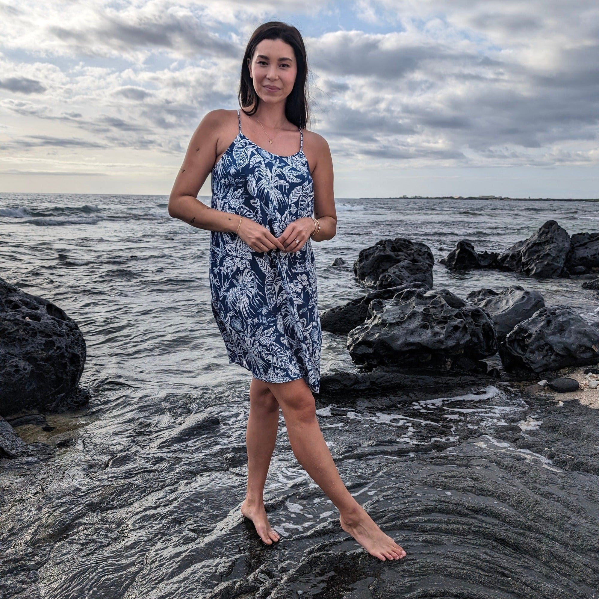 Floral Aloha Dress With Vintage Hawaiian Motifs And Versatility