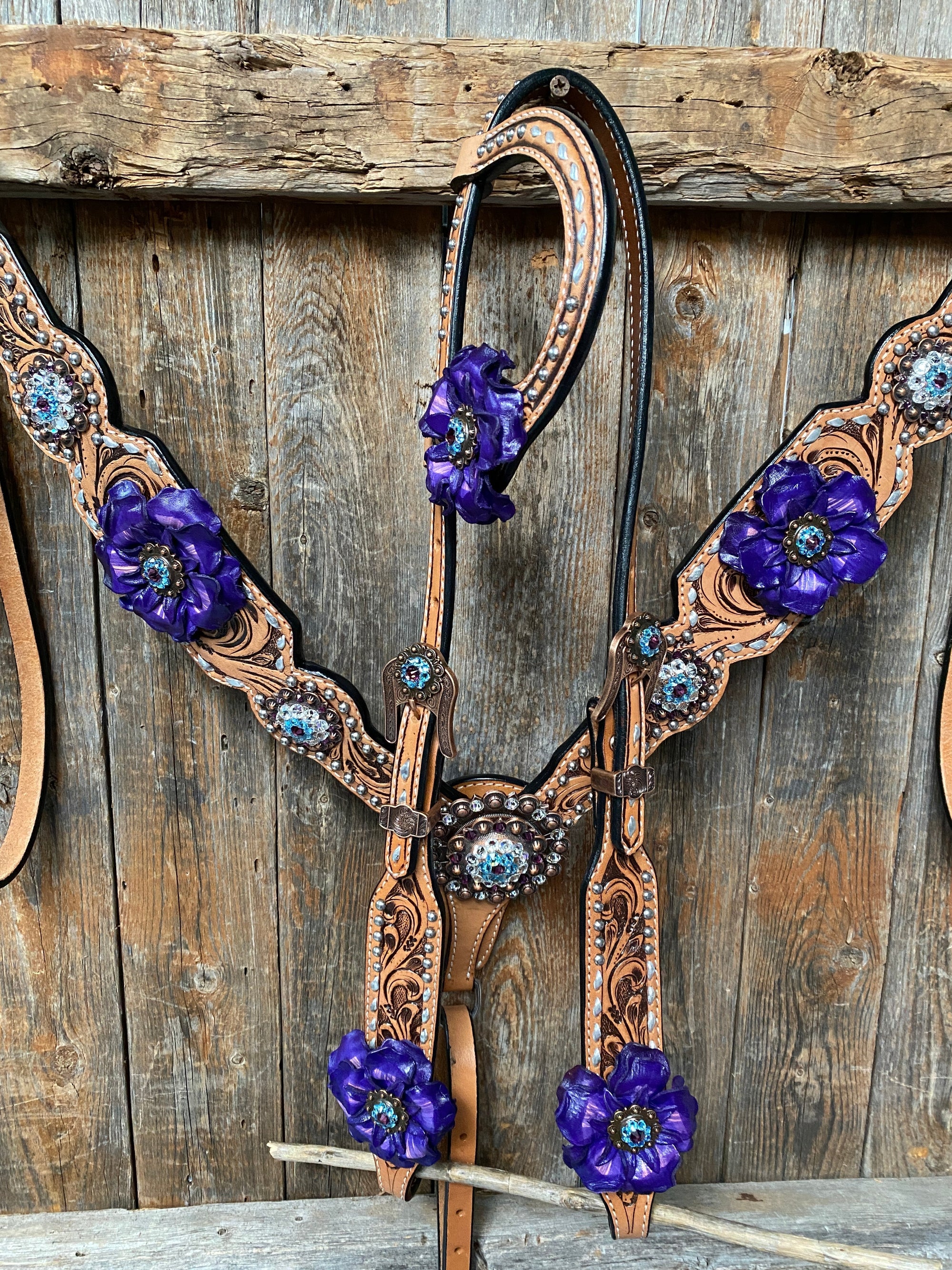 Light Oil Silver Dot Purple and Aqua One Ear &amp; Breastcollar Tack Set 