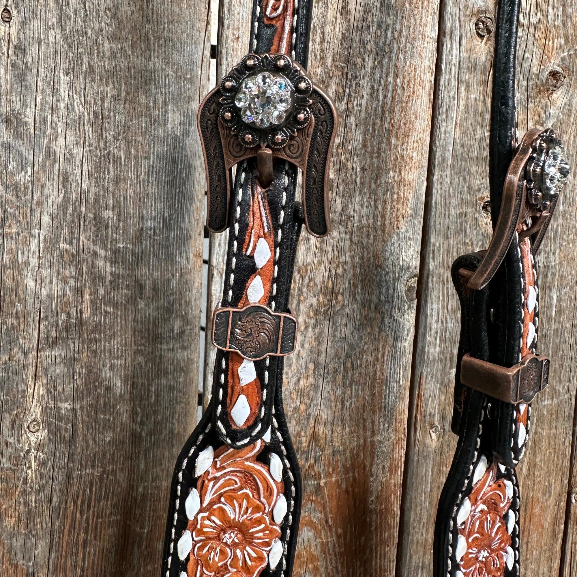 Classic Clear One Ear / Breastcollar Tack Set 