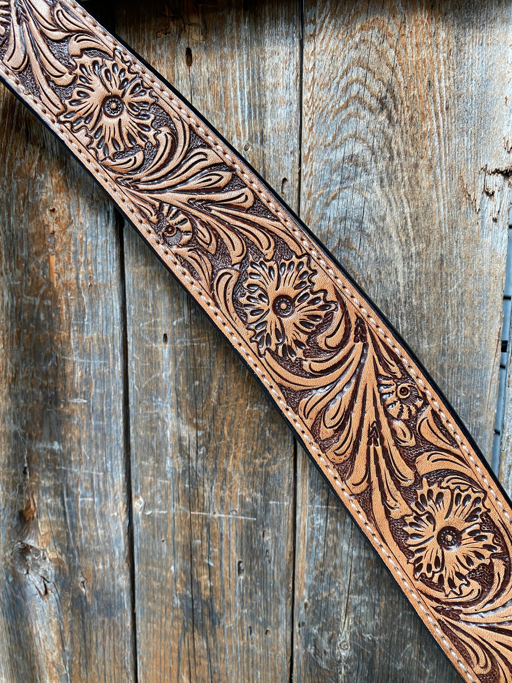 Light Oil Floral Tooled Wide / Roper Style Breastcollar