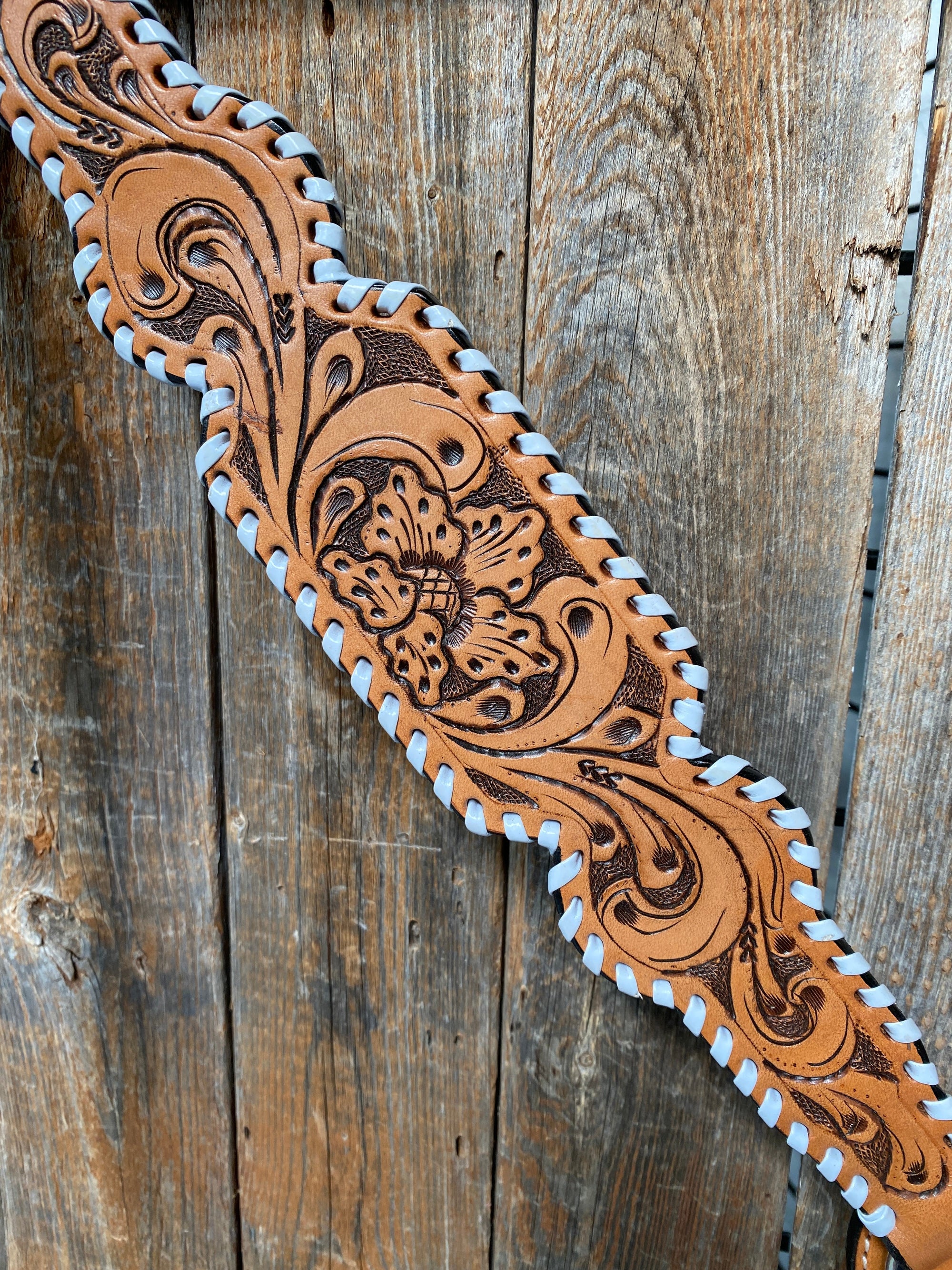 Light Oil Floral Tooled - White Whipstitch Breastcollar