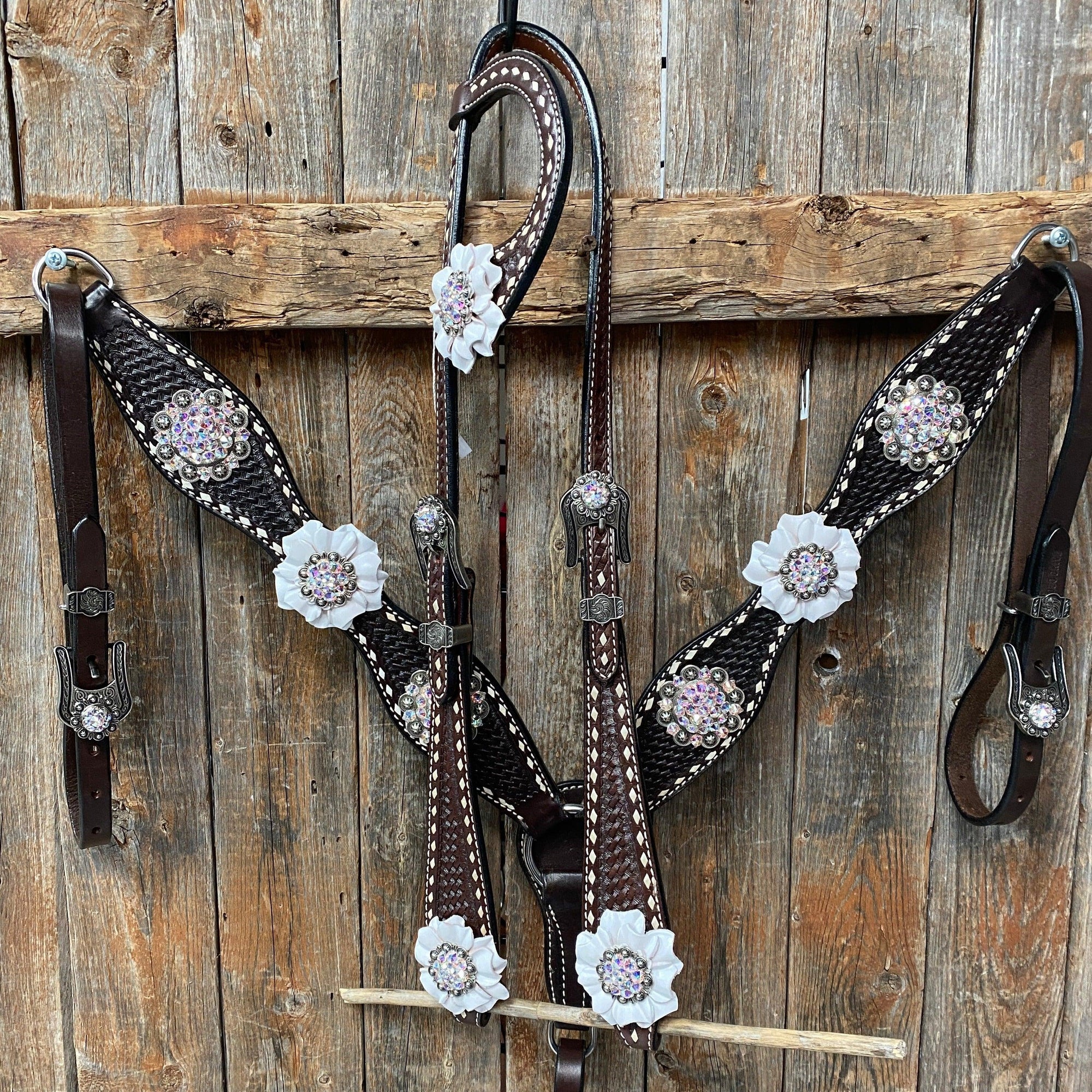 Dark Oil Buckstitch White Floral One Ear &amp; Breastcollar Tack Set 