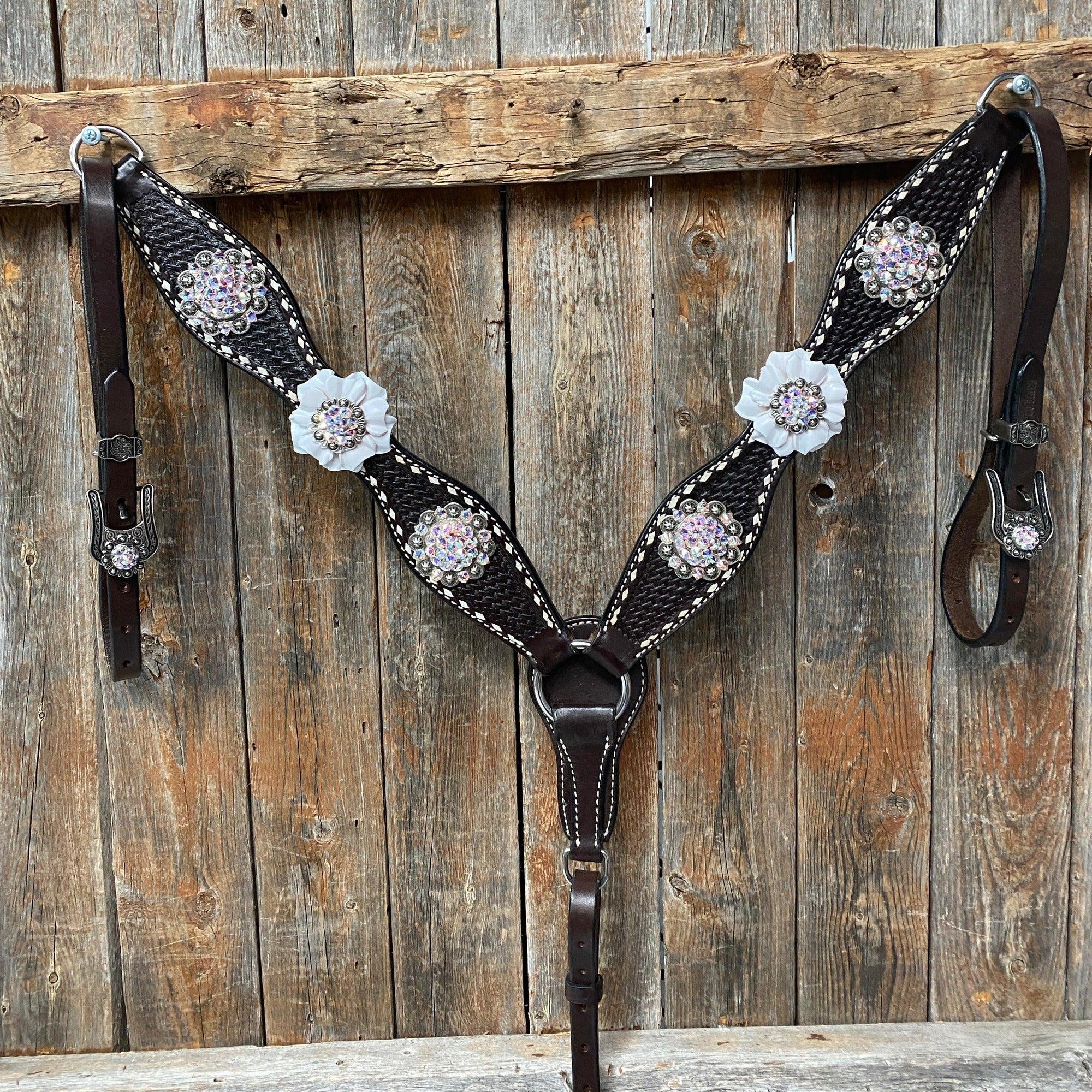 Dark Oil Buckstitch White Floral One Ear &amp; Breastcollar Tack Set 