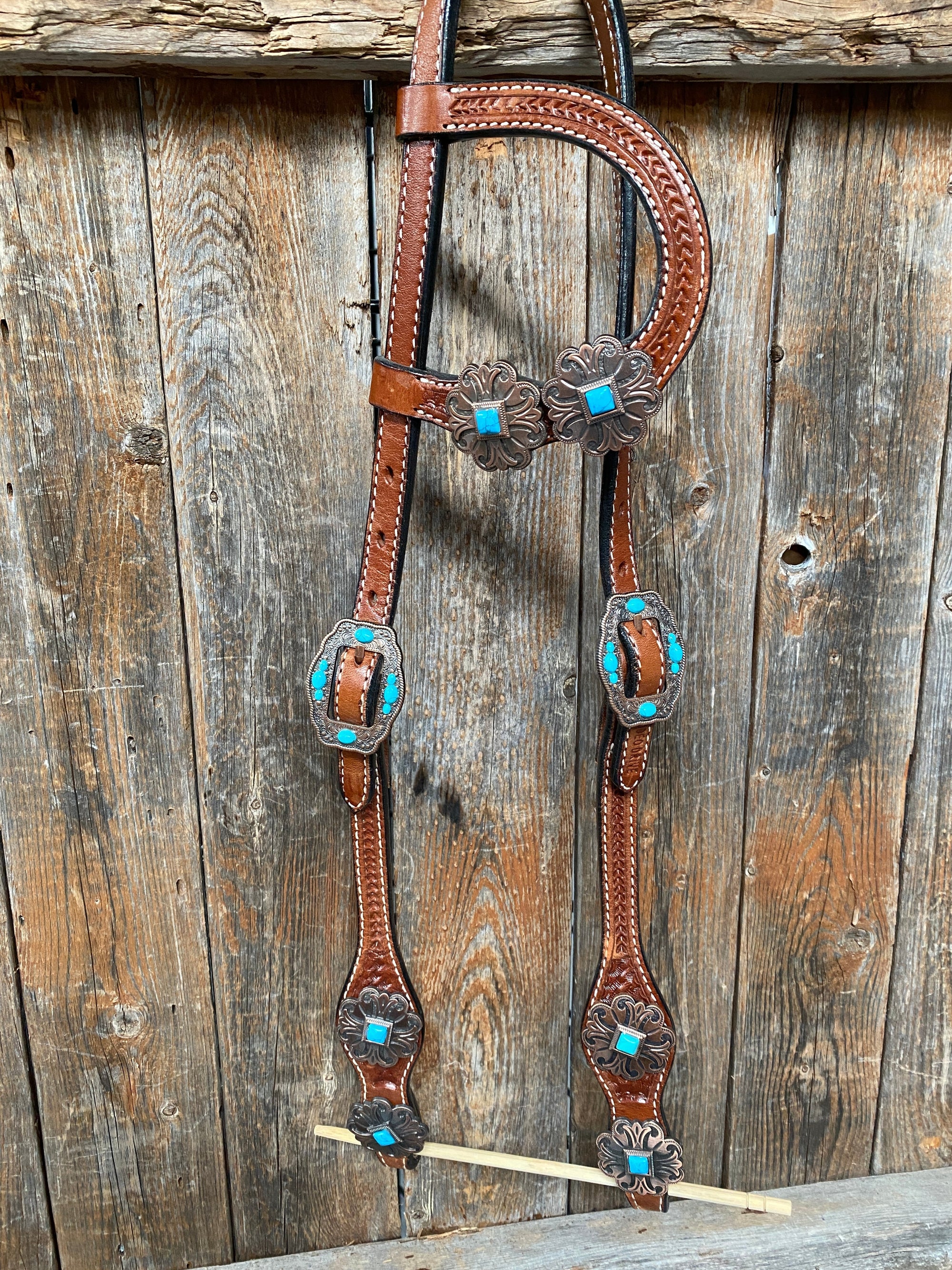 Medium Basketweave Turquoise One Ear &amp; Breastcollar Tack Set 