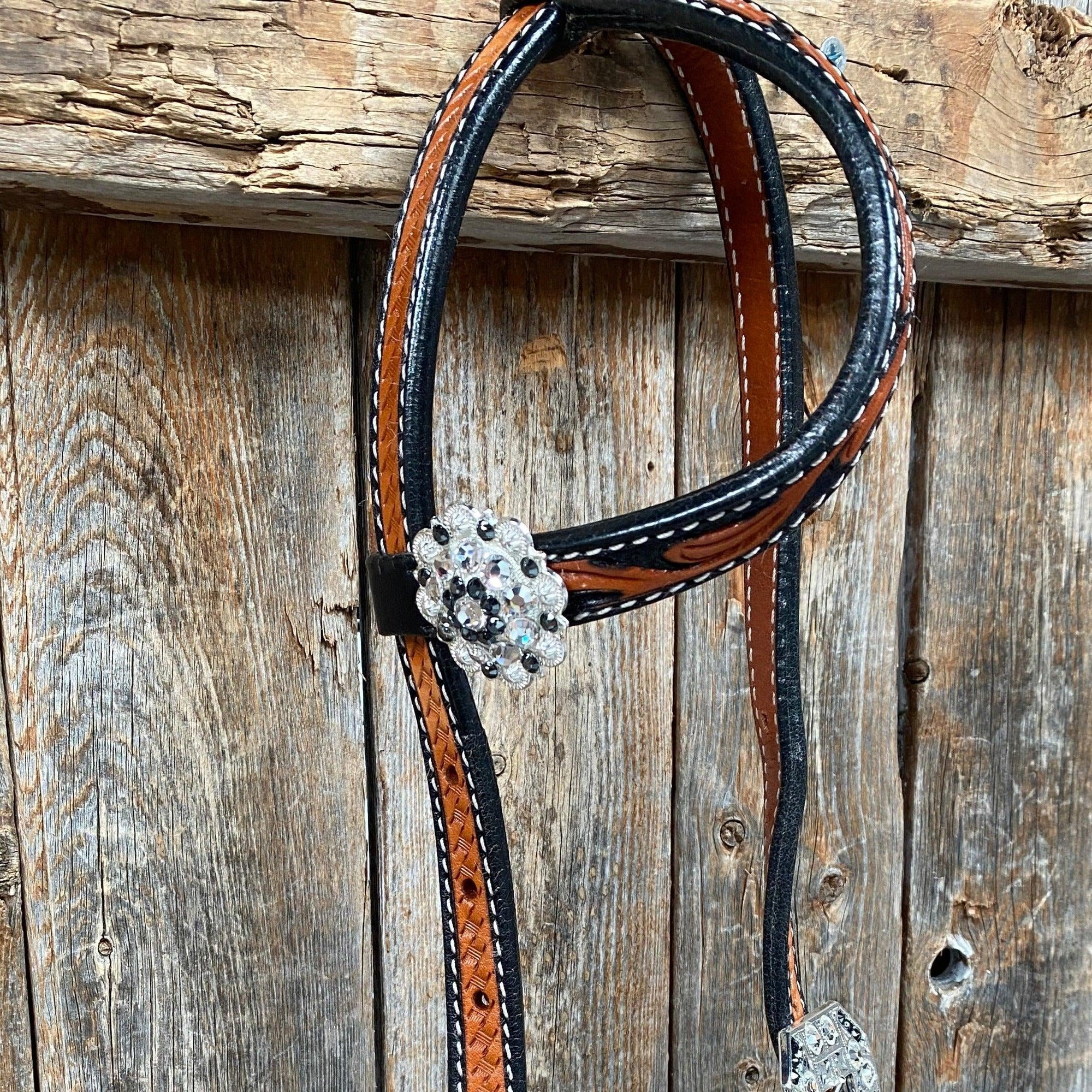 Two Tone Leaf Jet and Clear One Ear &amp; Breastcollar Tack Set 