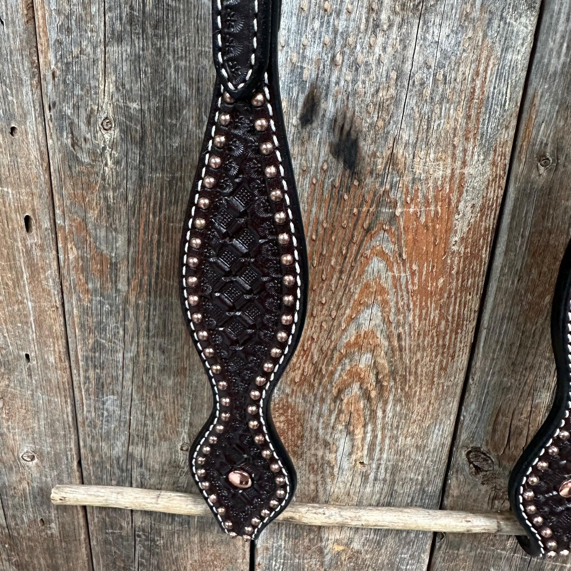 Dark Oil Honeycomb Tooled with Copper Dots Tack Sets