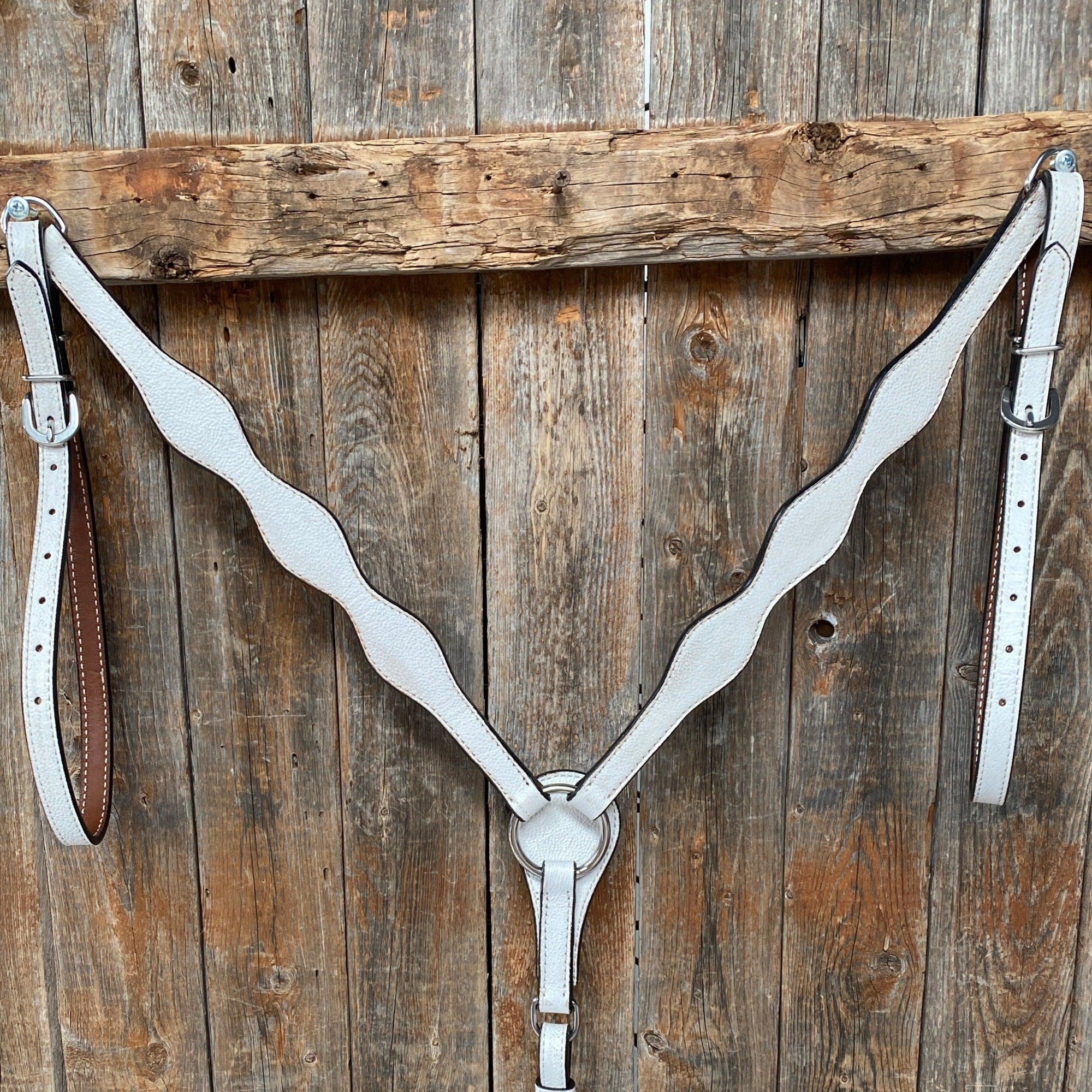White Leather Scalloped Breastcollar