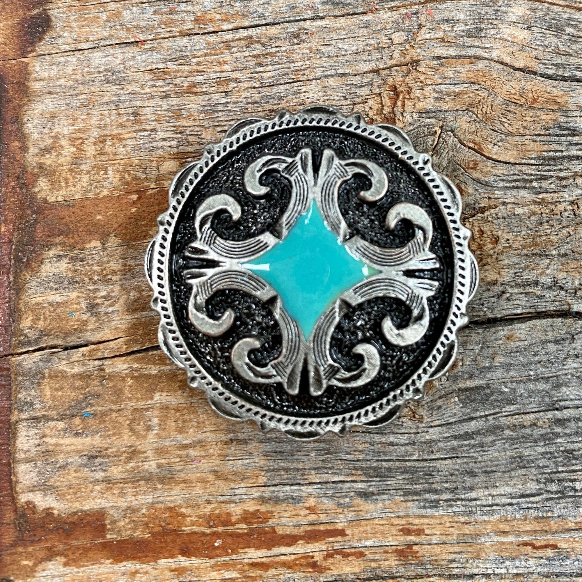 Turquoise Diamond Antique Silver 1" Concho W148S