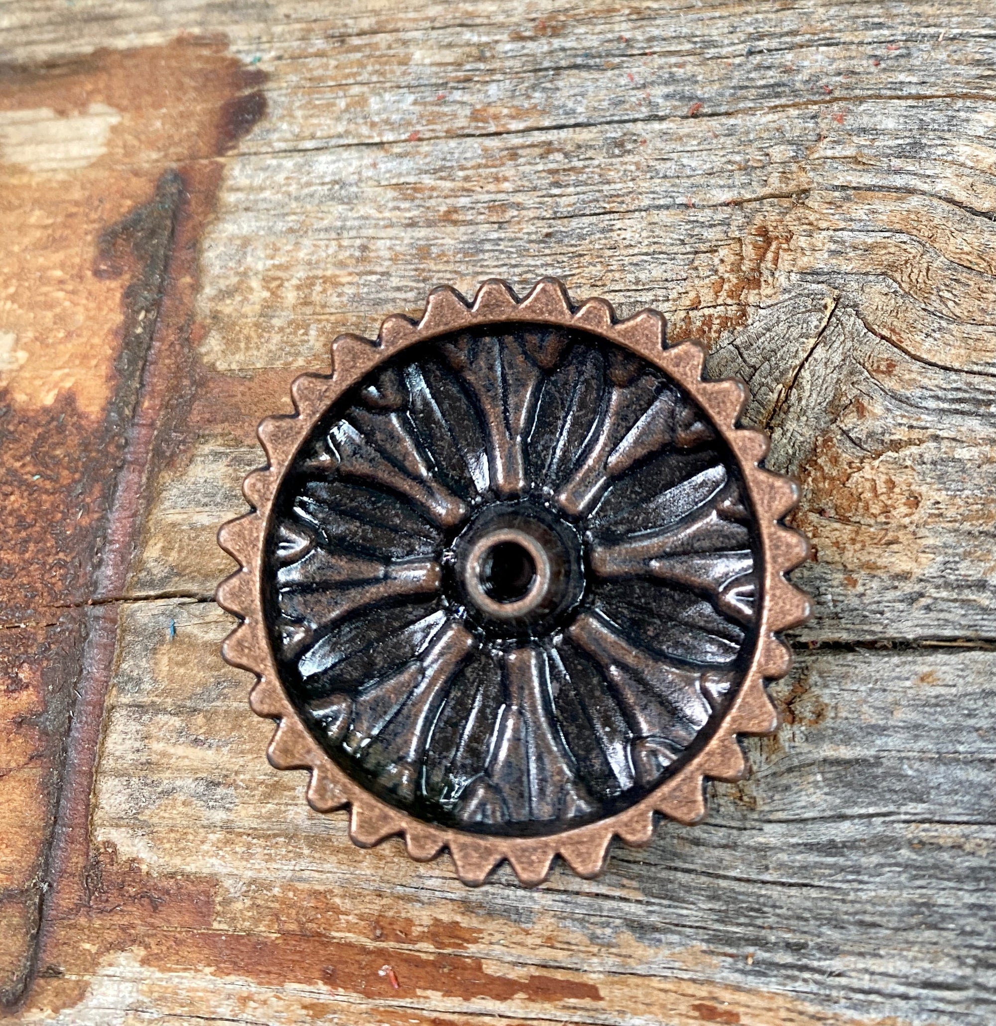 Copper Daisy Turquoise Concho 1.5"  W132L