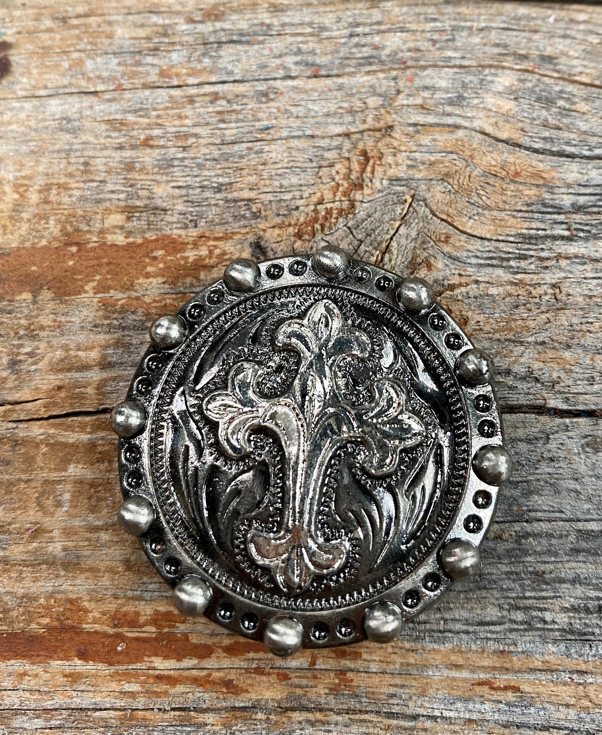Antique Silver Cross Western Concho  1". W191S
