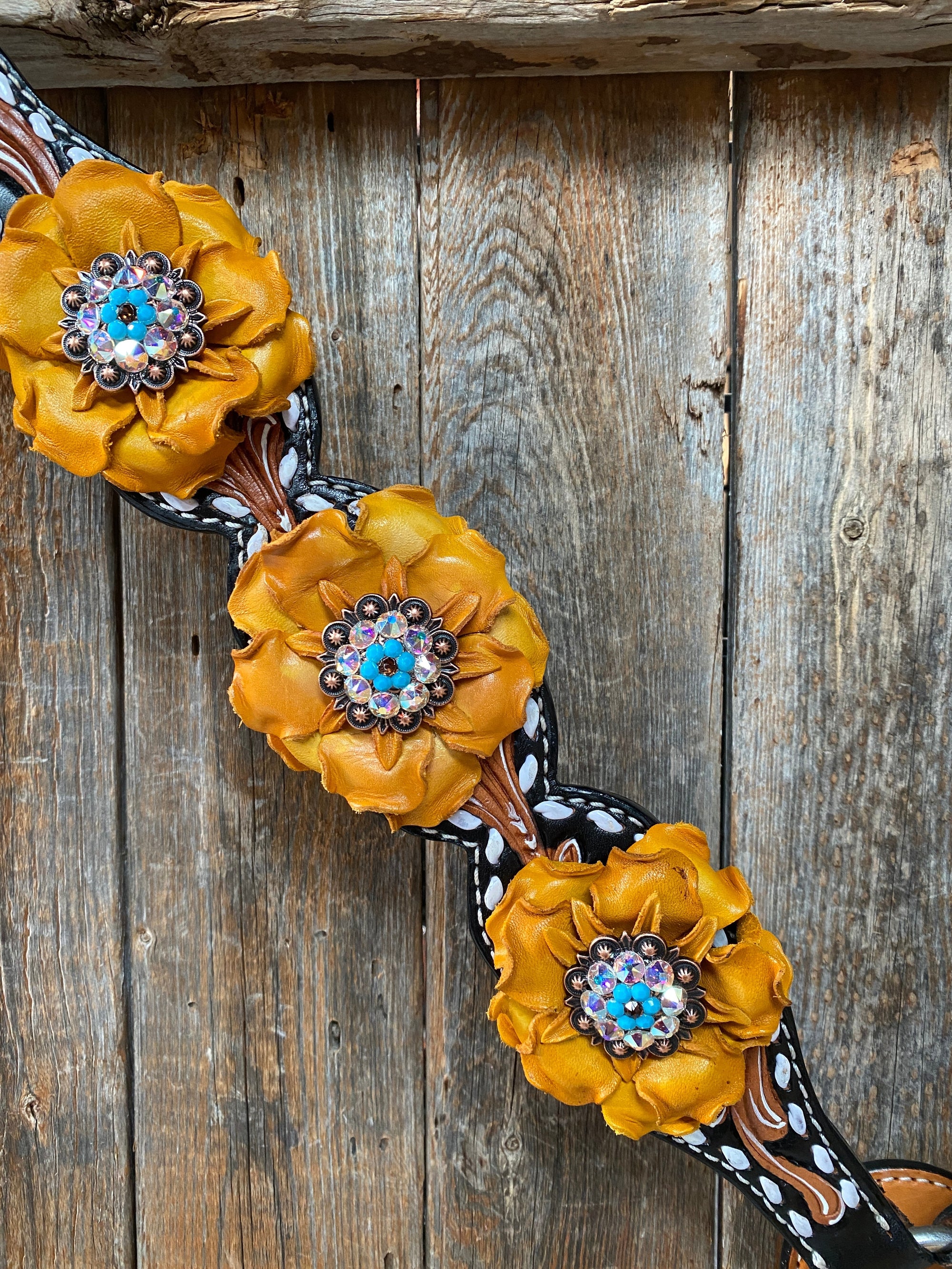 Vintage Yellow and Turquoise Breastcollar 