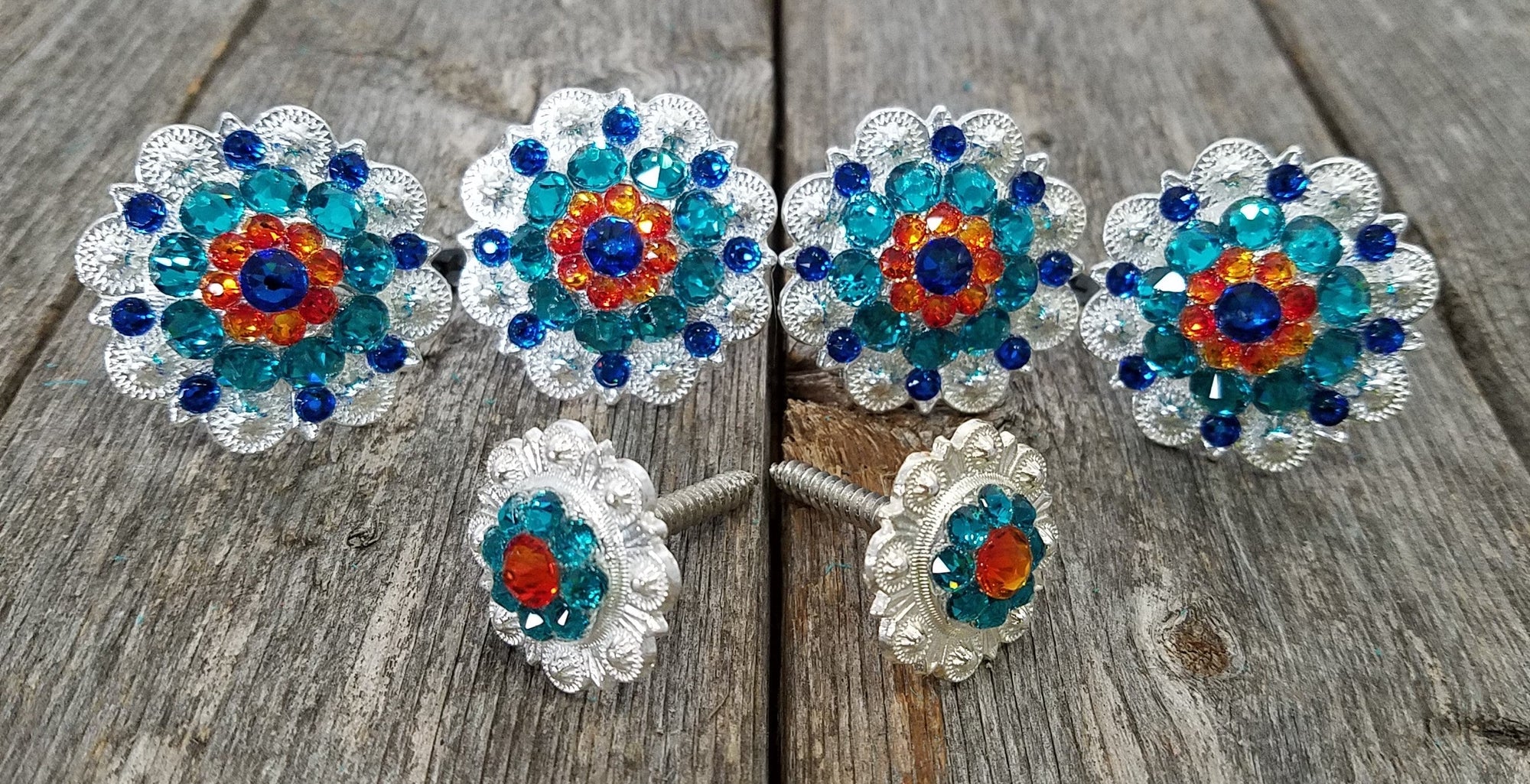 Bright Silver Capri Fire Opal &amp; Teal Saddle Conchos