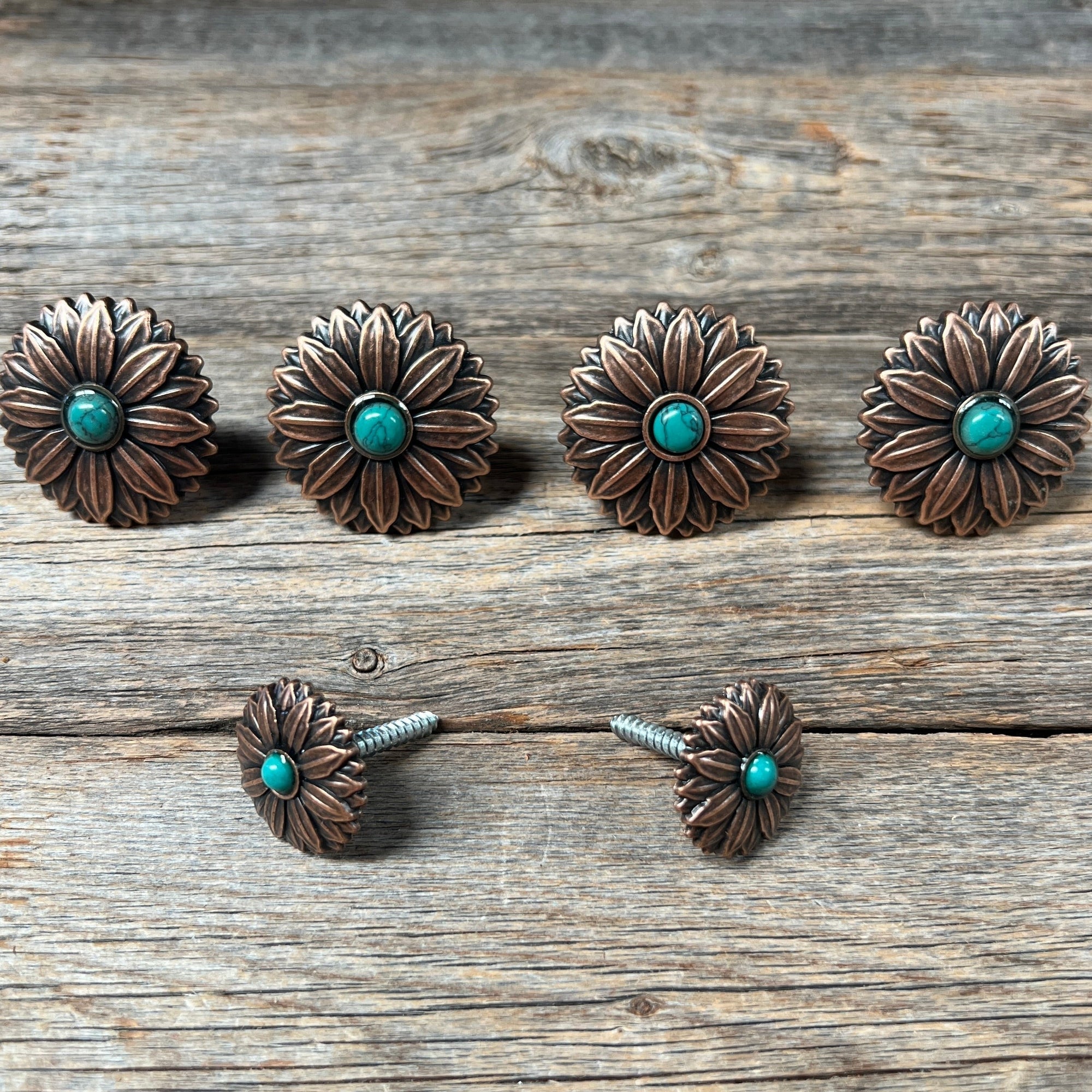 Copper Daisy Turquoise Saddle Set SSW132