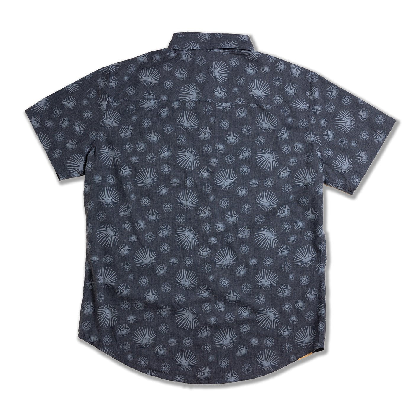 Hawaiian Inspired Lightweight Short Sleeve Shirt For Warm Travel And Everyday Comfort