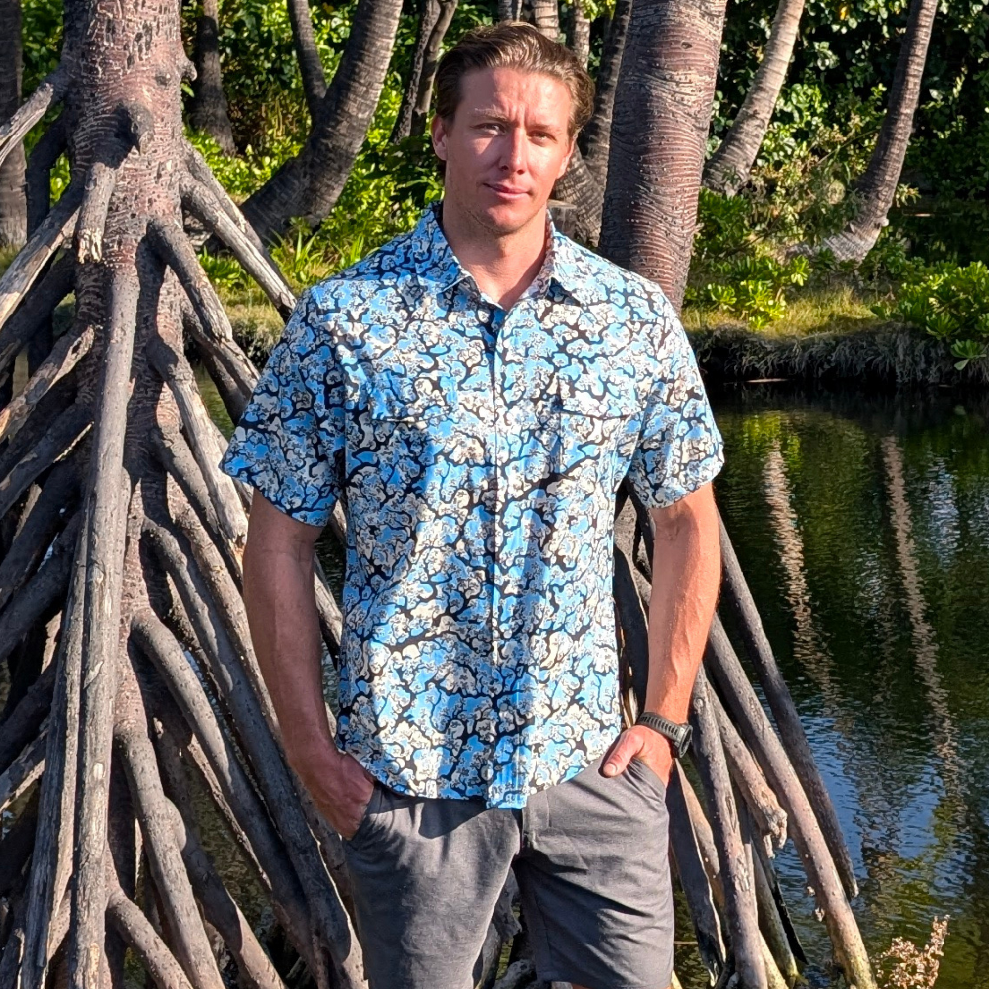 Lightweight Breathable Western Style Shirt For Warm Weather Travel And Casual Outings